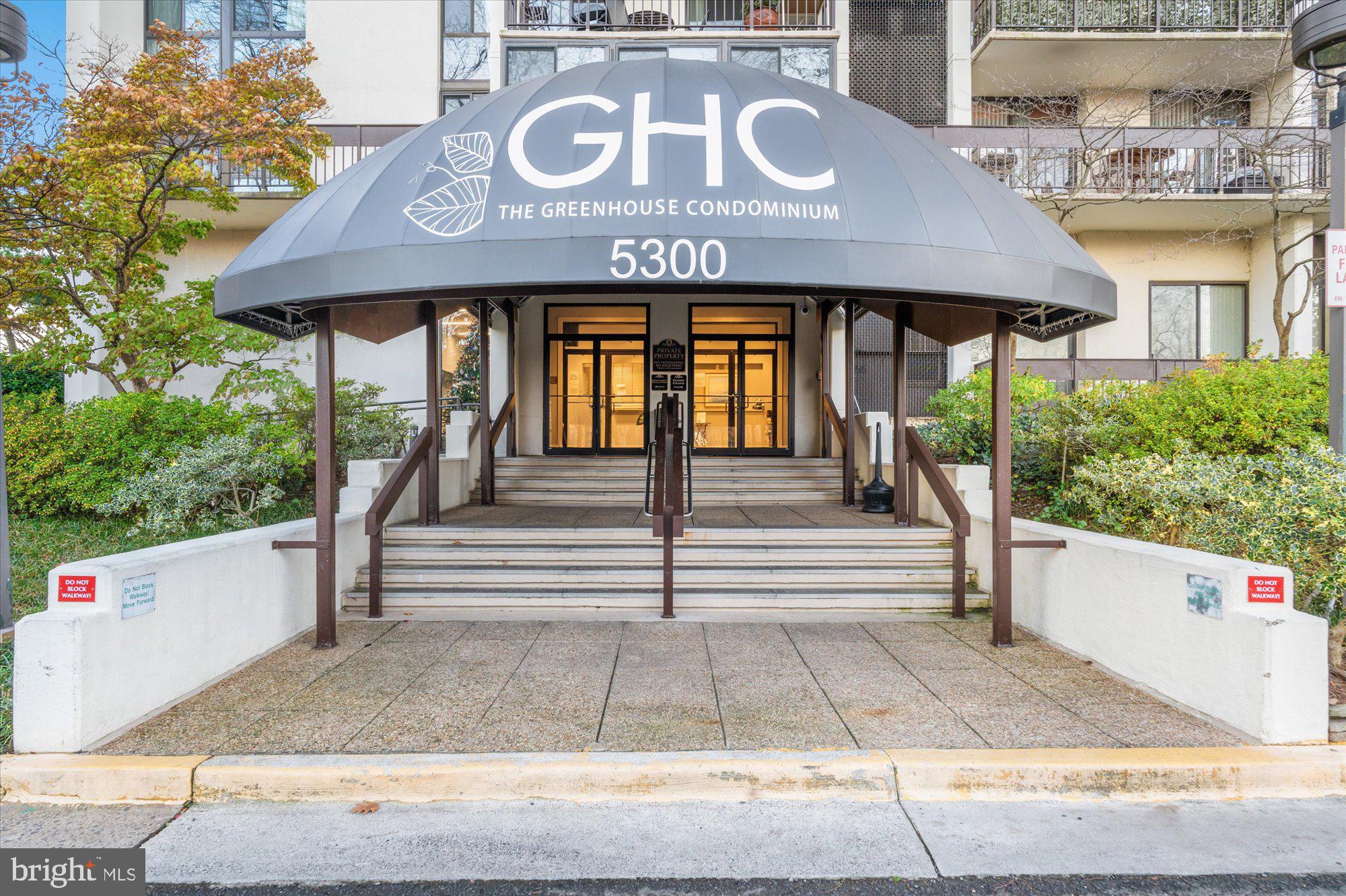 GREENHOUSE - Residential Lease