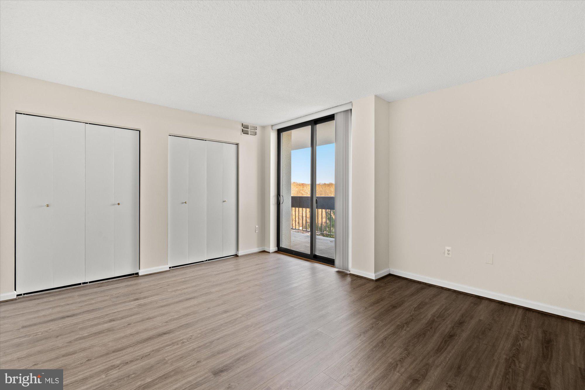 GREENHOUSE - Residential Lease