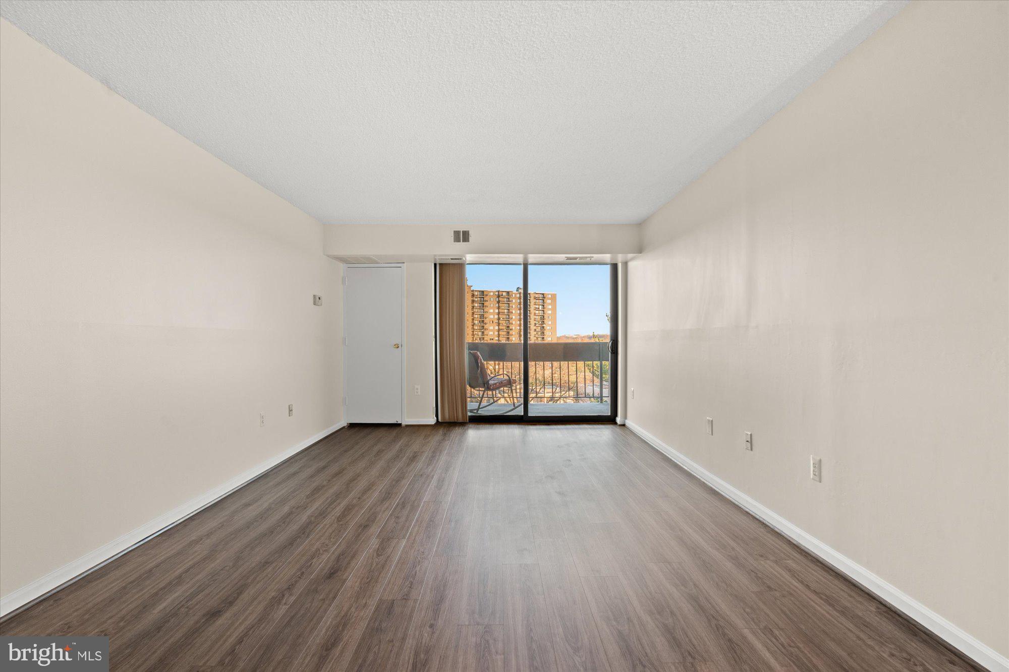 GREENHOUSE - Residential Lease