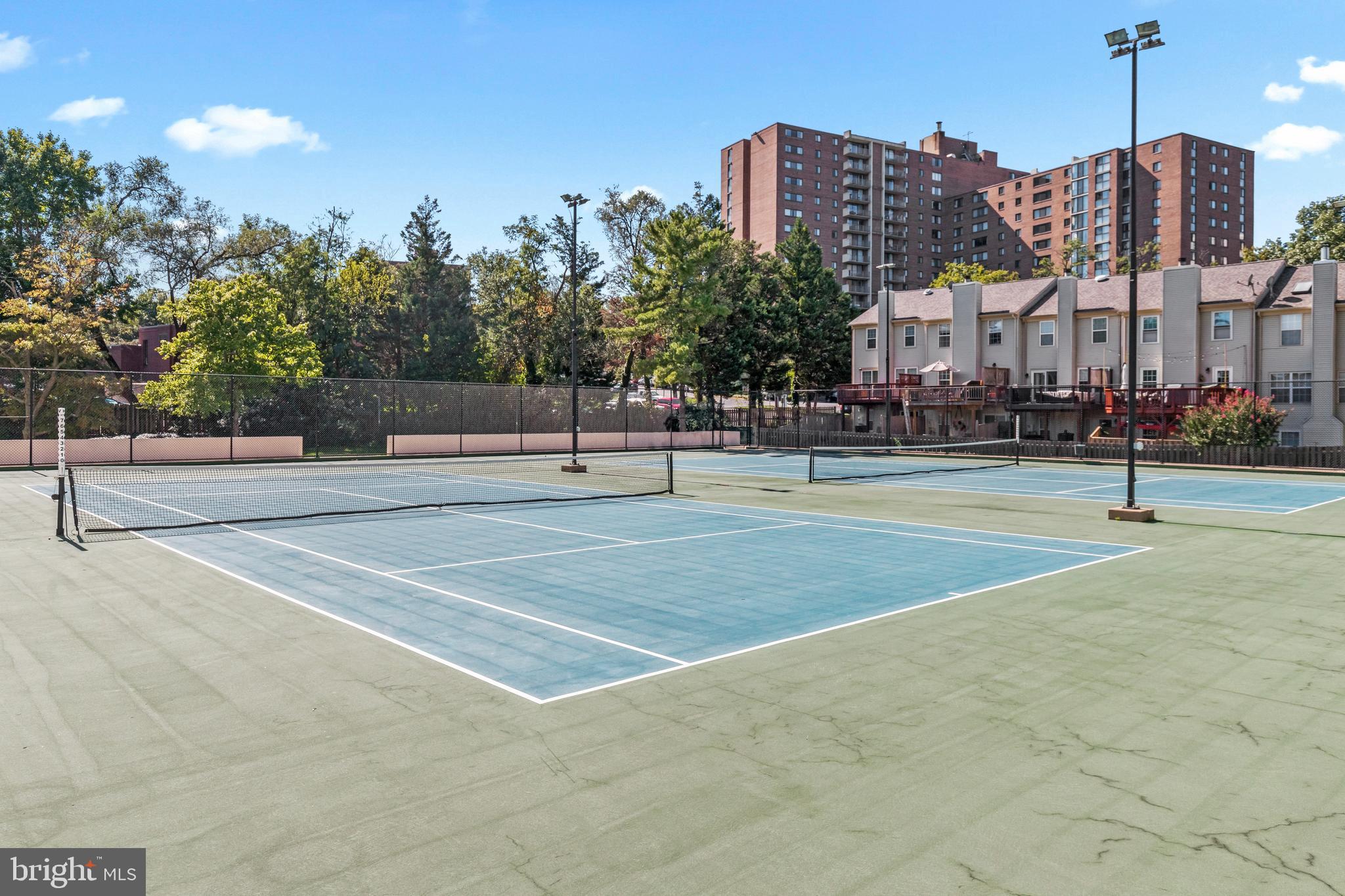 GREENHOUSE - Residential Lease