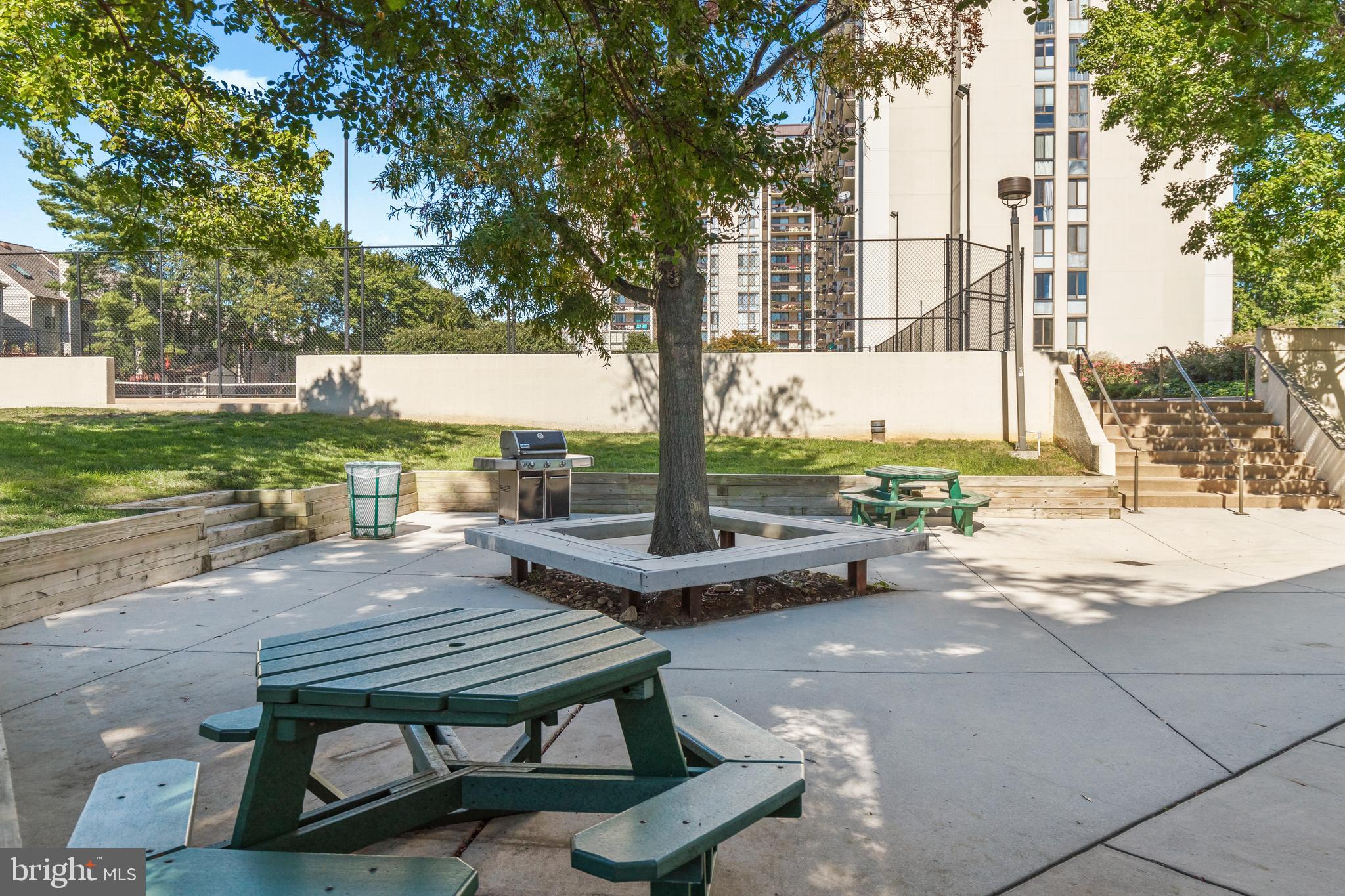 GREENHOUSE - Residential Lease