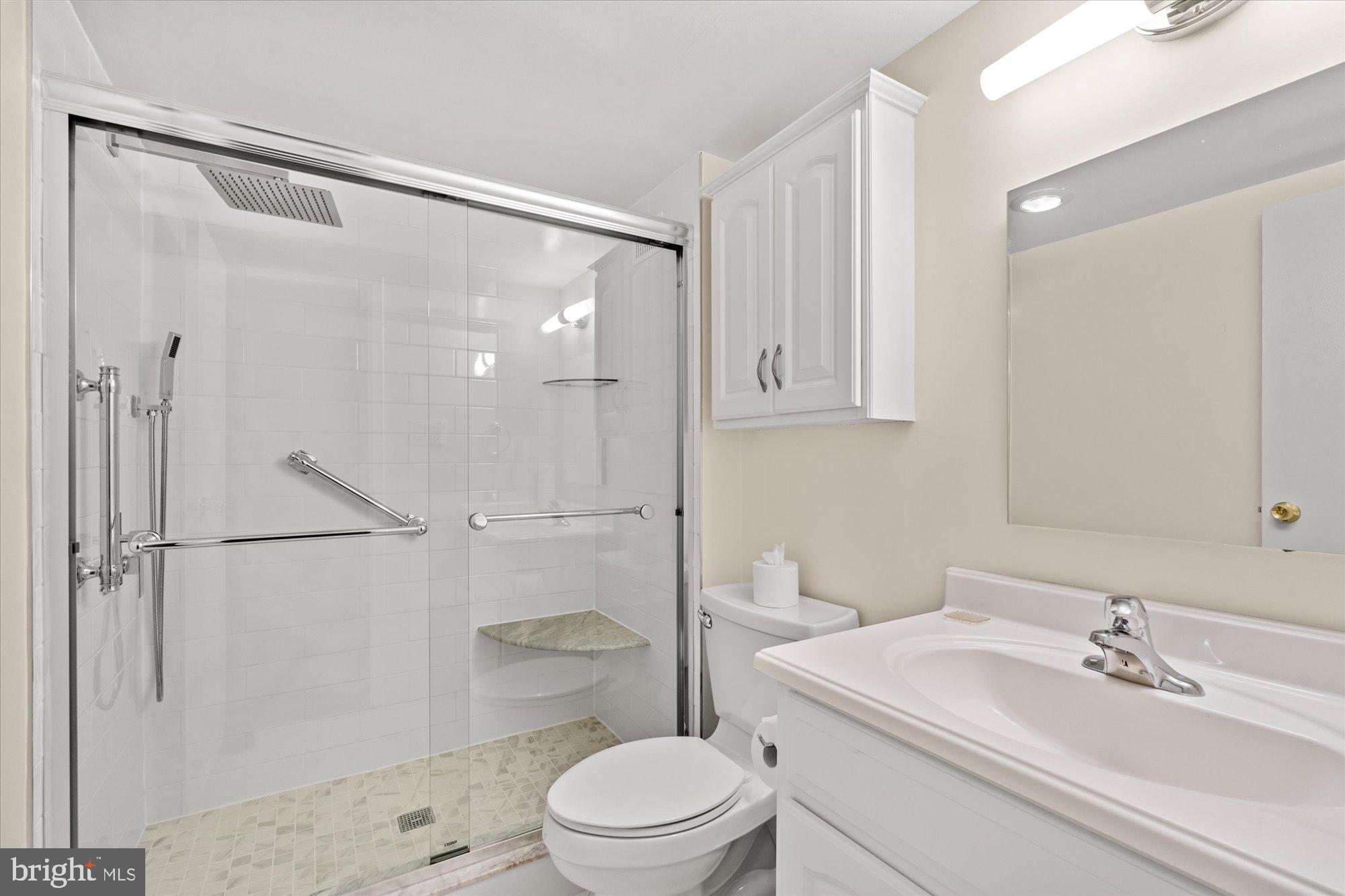 GREENHOUSE - Residential Lease