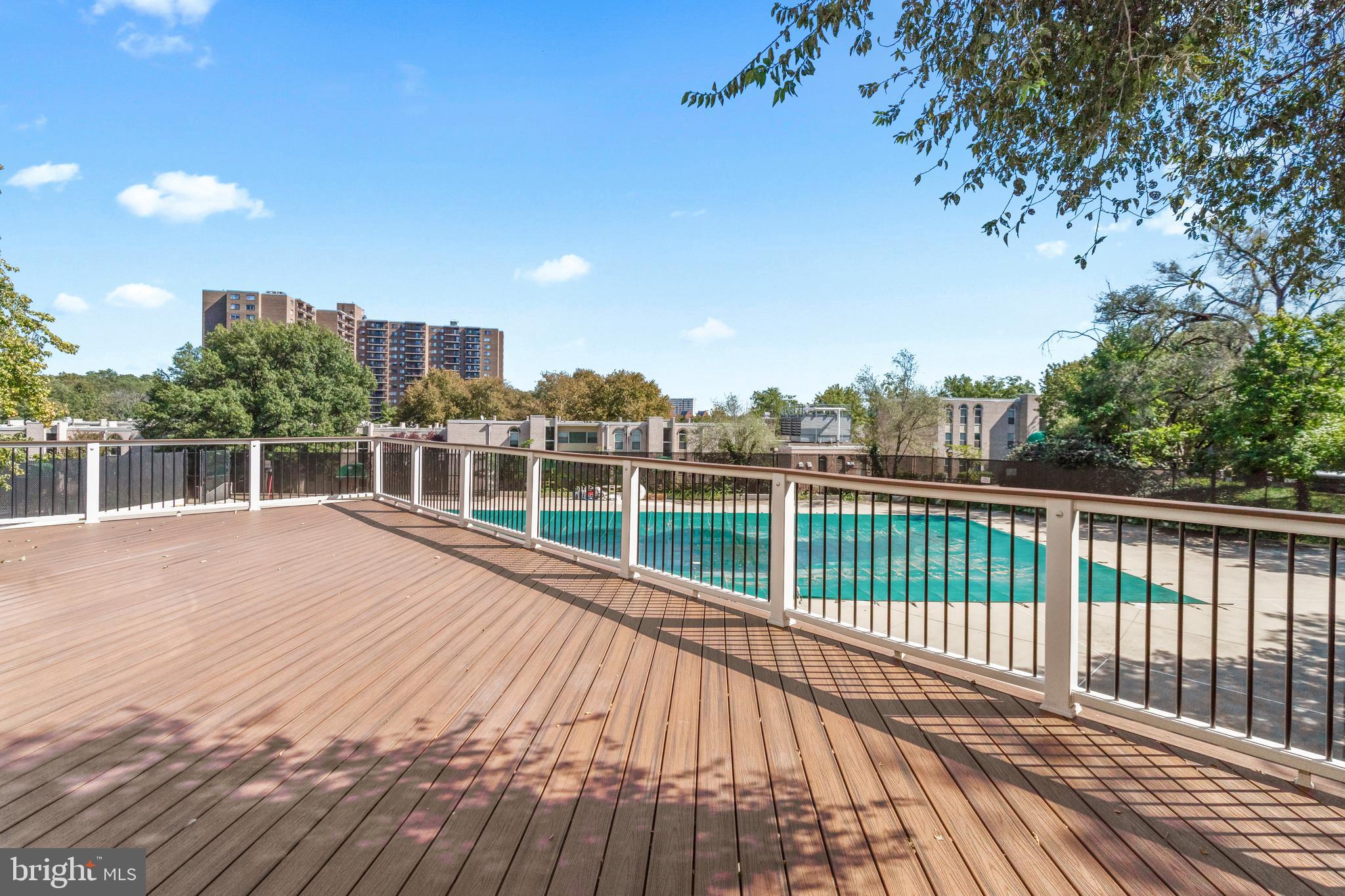 GREENHOUSE - Residential Lease