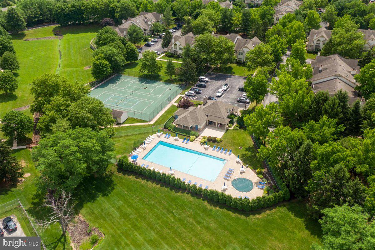 MONTGOMERY BROOKE - Residential