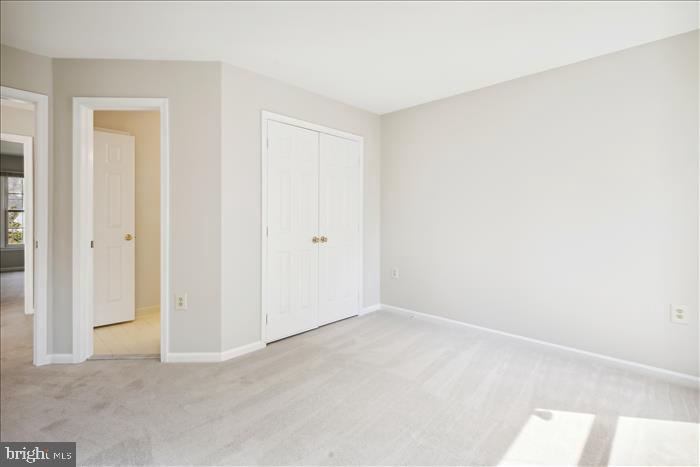 CHANTILLY HIGHLANDS - Residential