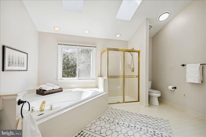 CHANTILLY HIGHLANDS - Residential