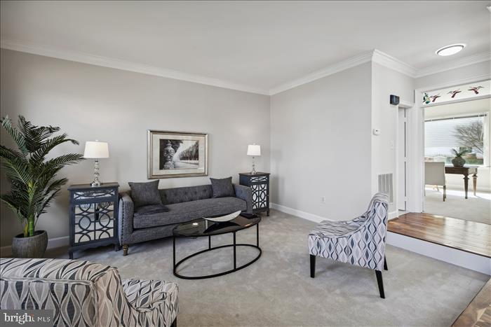 CHANTILLY HIGHLANDS - Residential