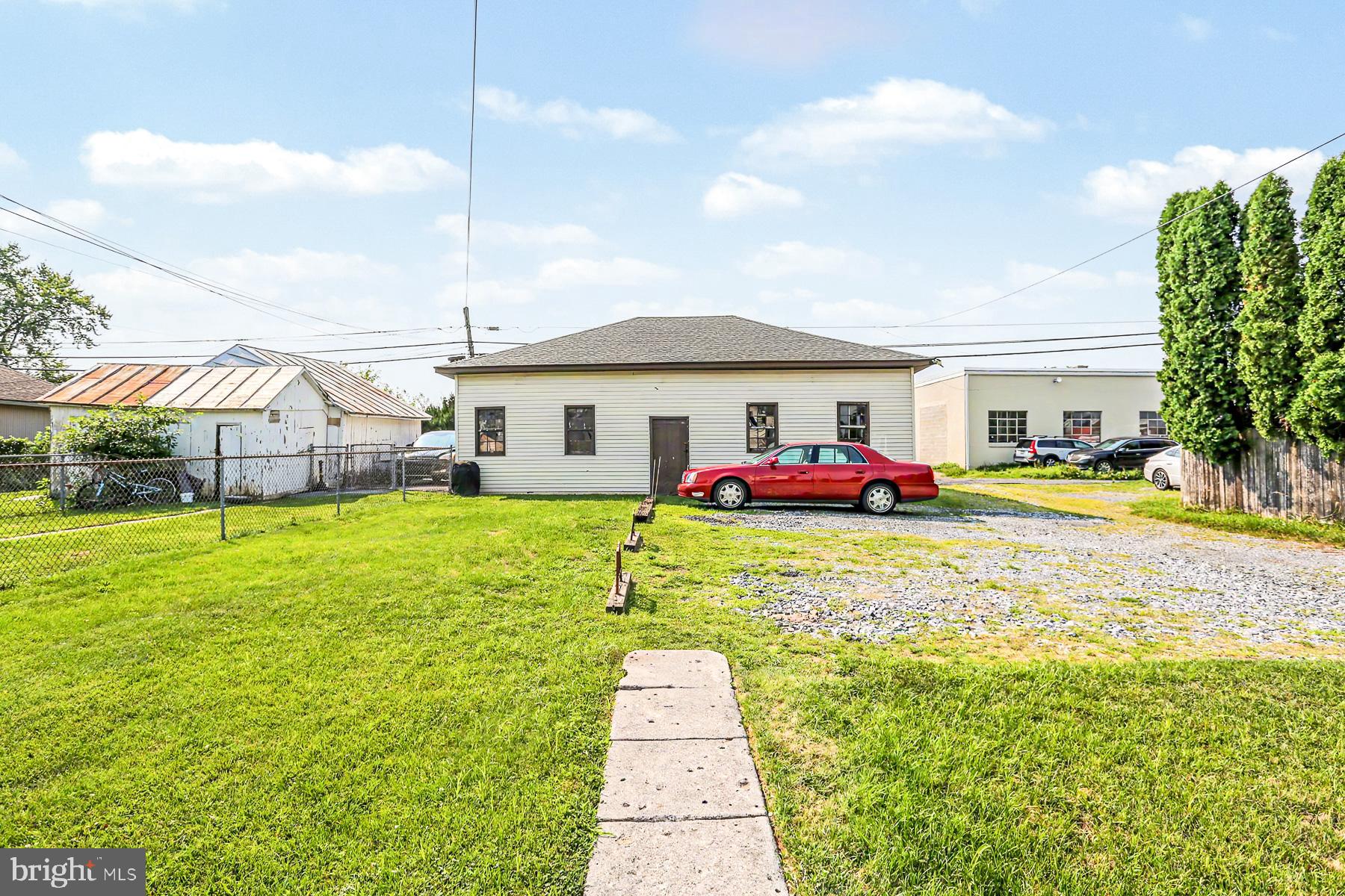 632 W MAIN STREET