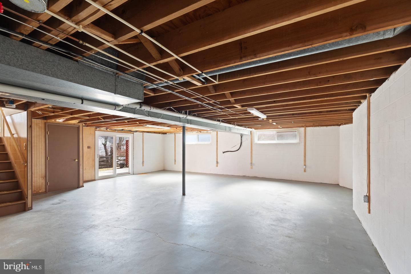 MONTROSE - Residential