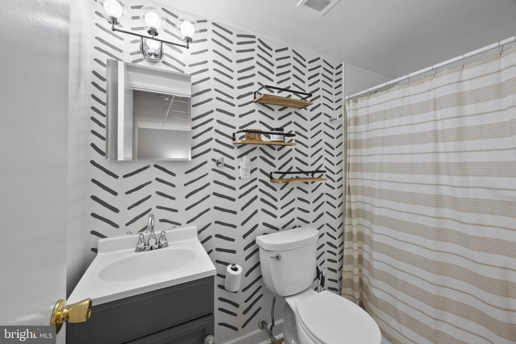 MONTROSE - Residential