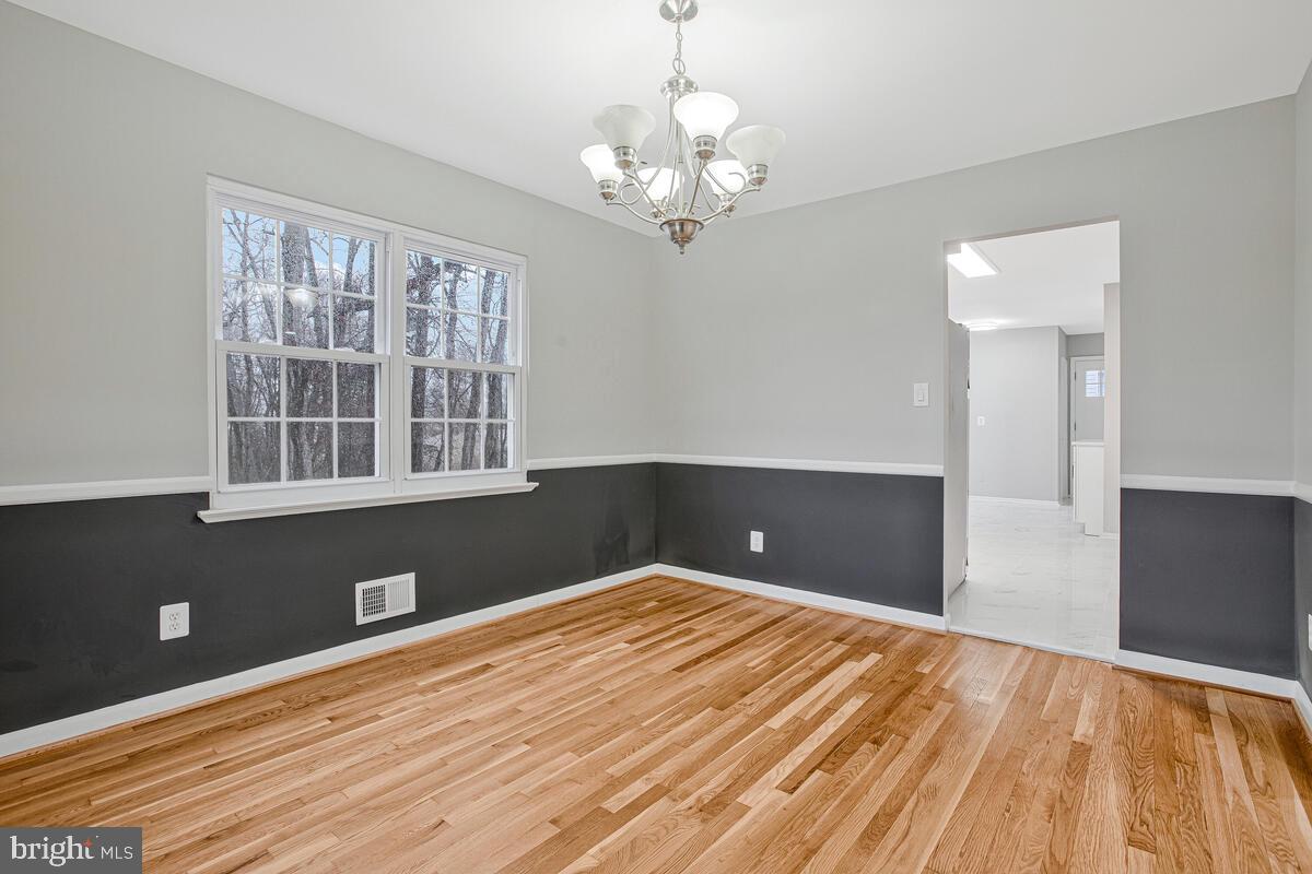 WOODBRIDGE VALLEY - Residential