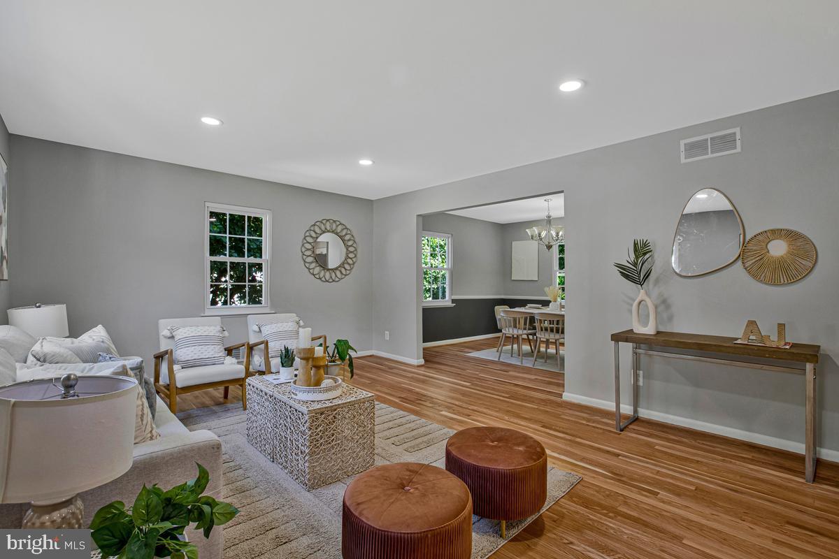 1224 PLEASANT VALLEY DRIVE