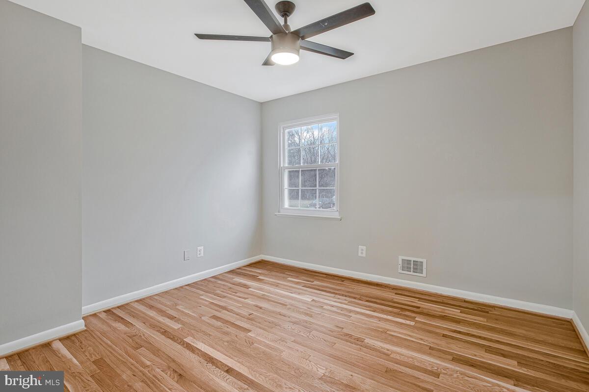 WOODBRIDGE VALLEY - Residential