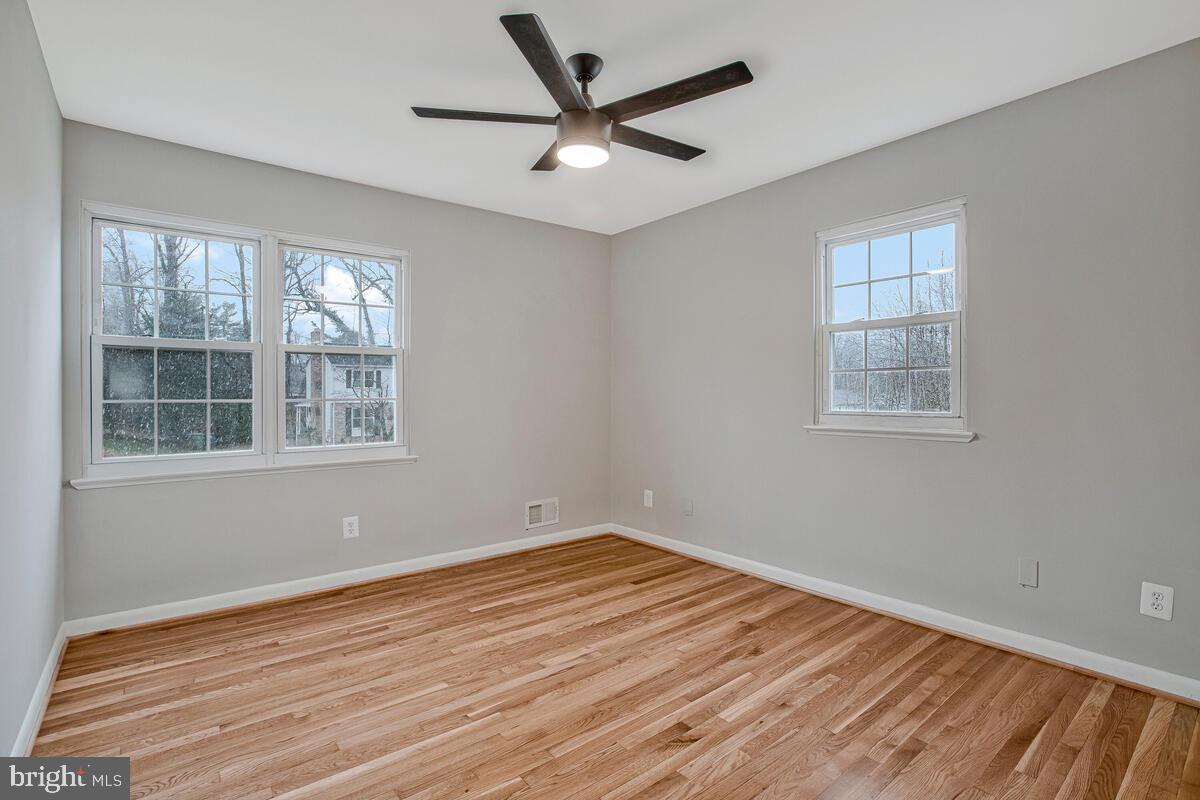 WOODBRIDGE VALLEY - Residential