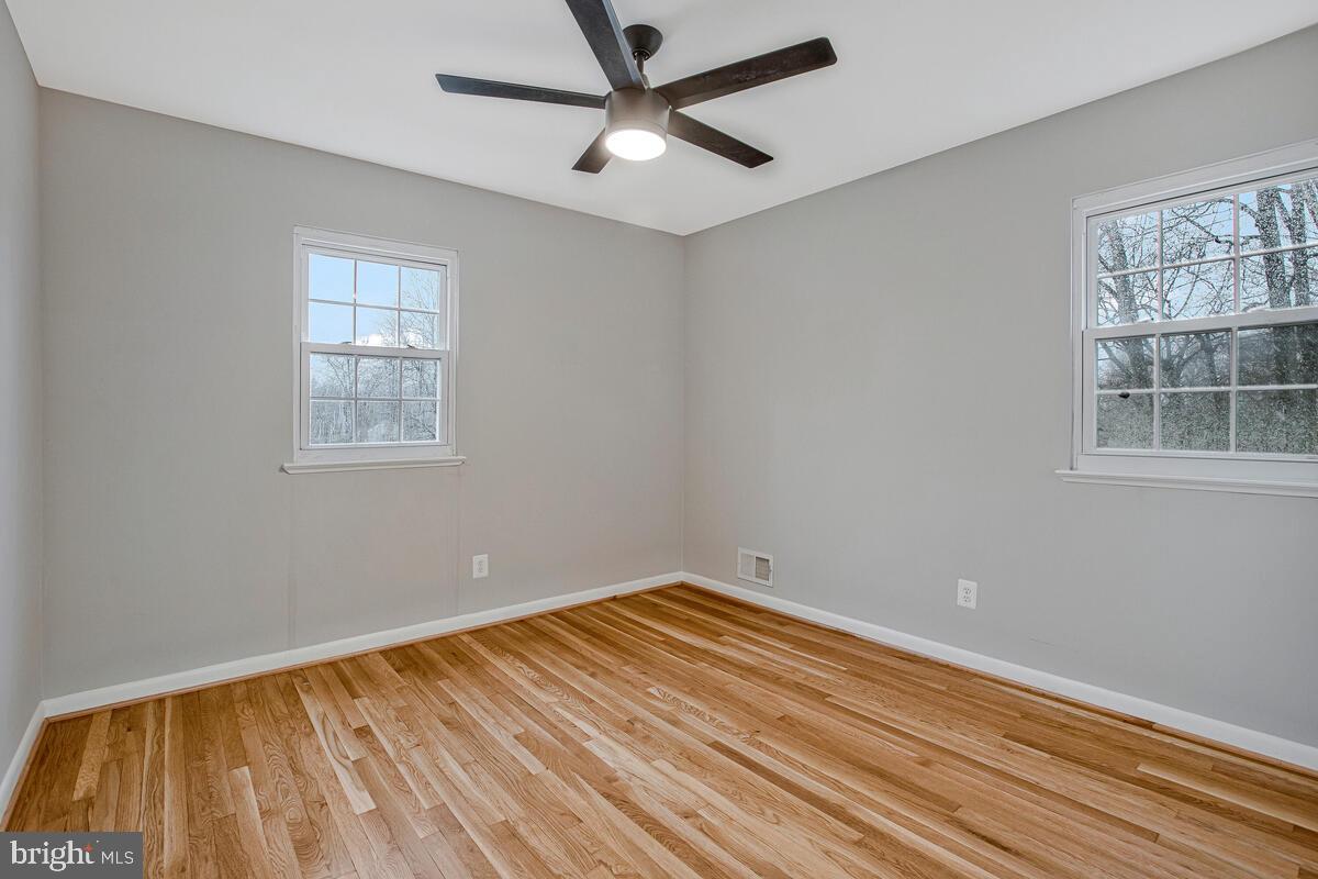 WOODBRIDGE VALLEY - Residential