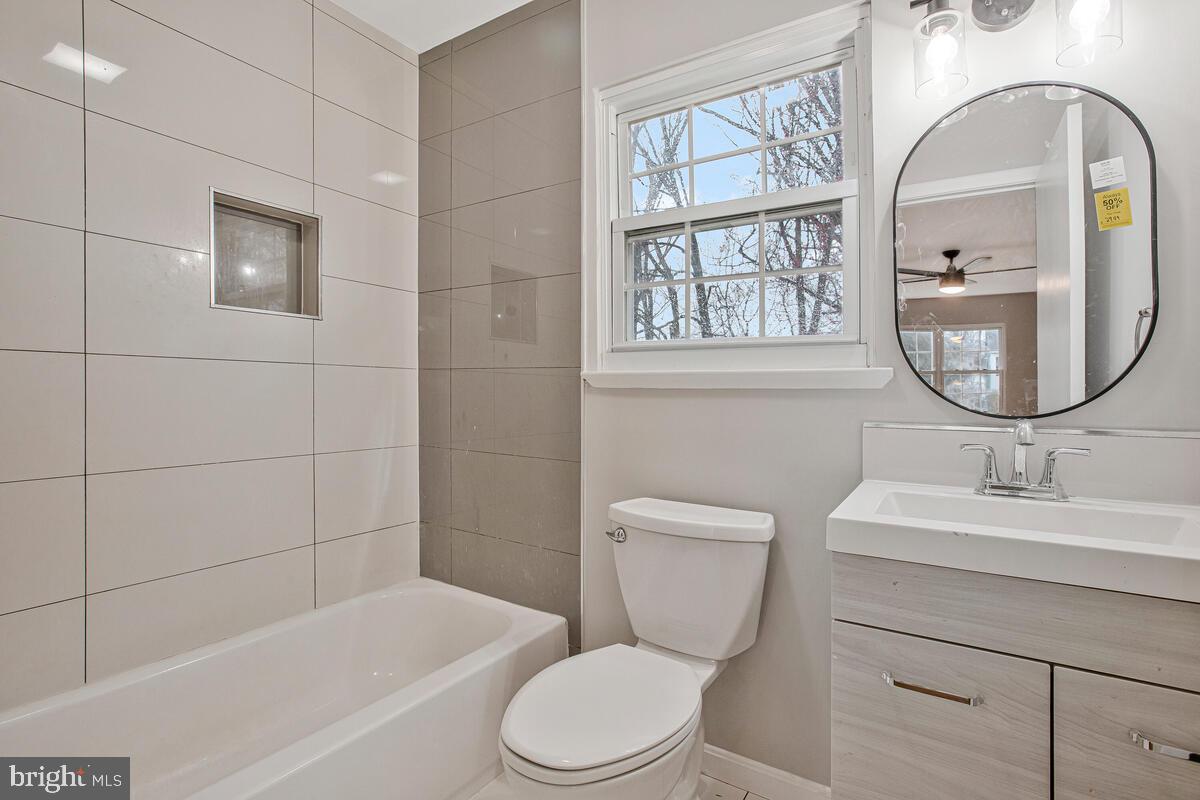 WOODBRIDGE VALLEY - Residential