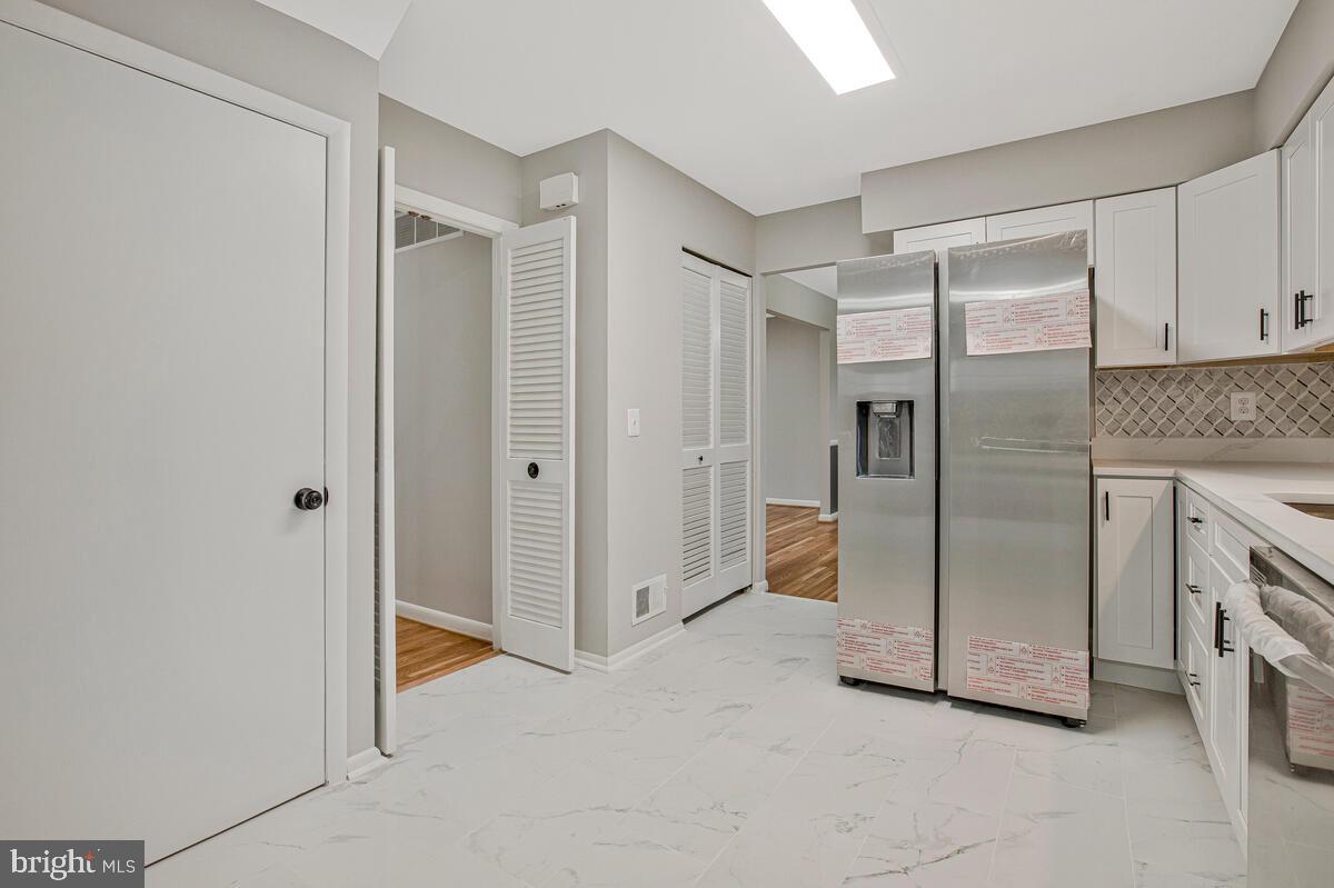 WOODBRIDGE VALLEY - Residential