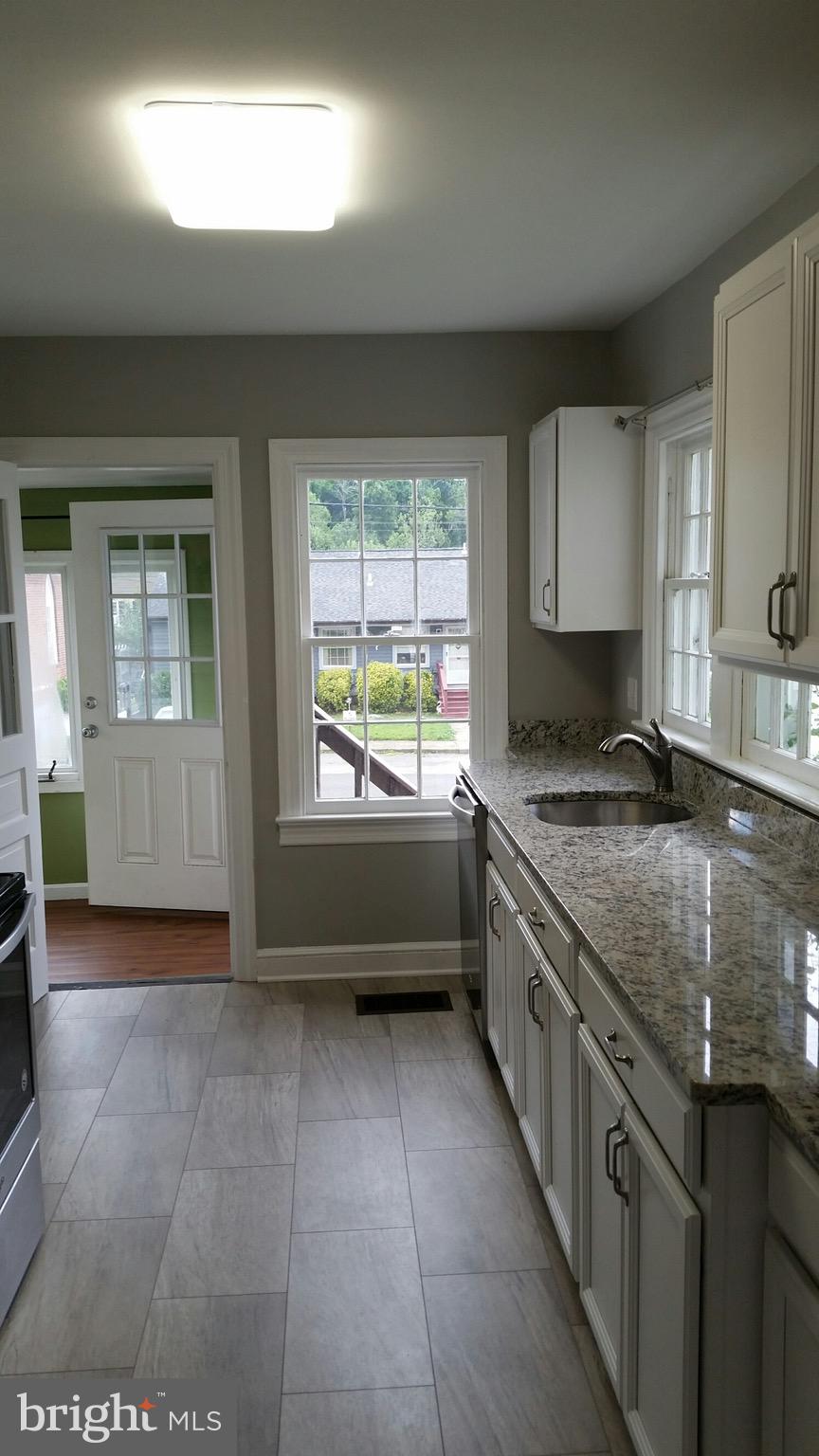 OCCOQUAN - Residential Lease