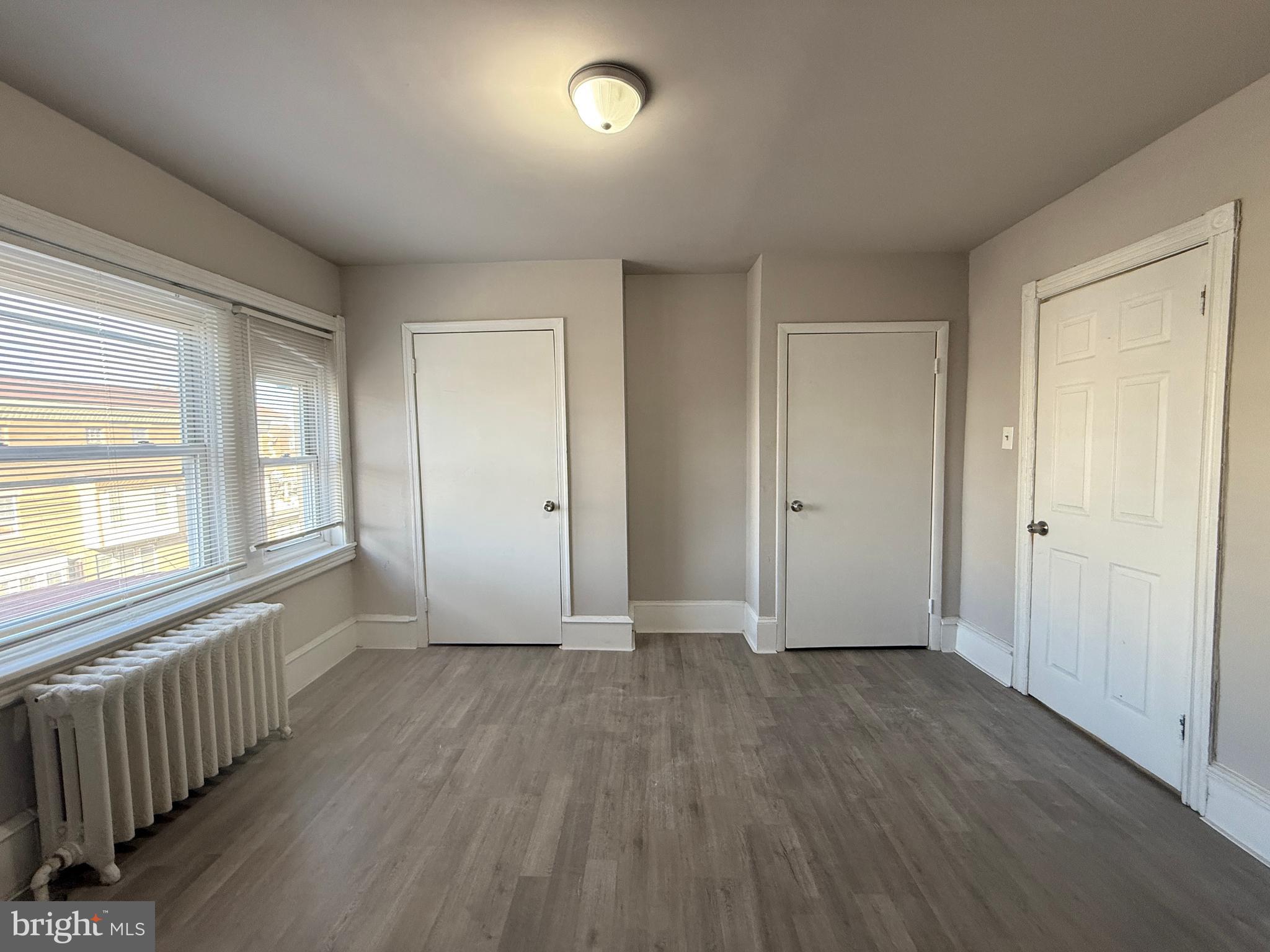 WALNUT HILL - Residential