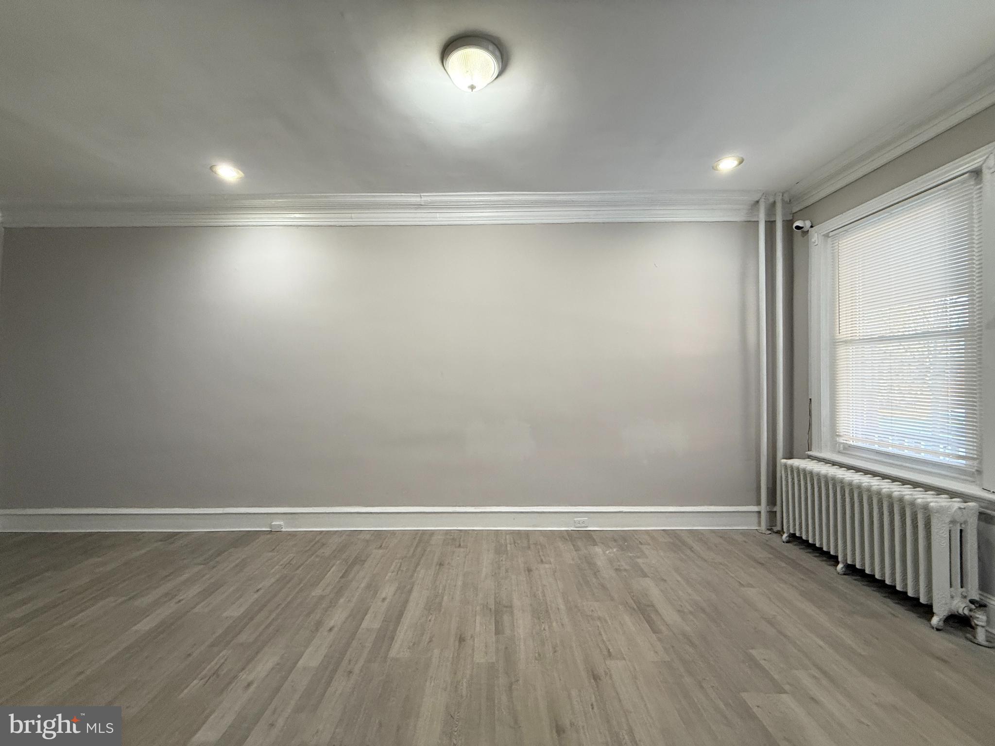 WALNUT HILL - Residential