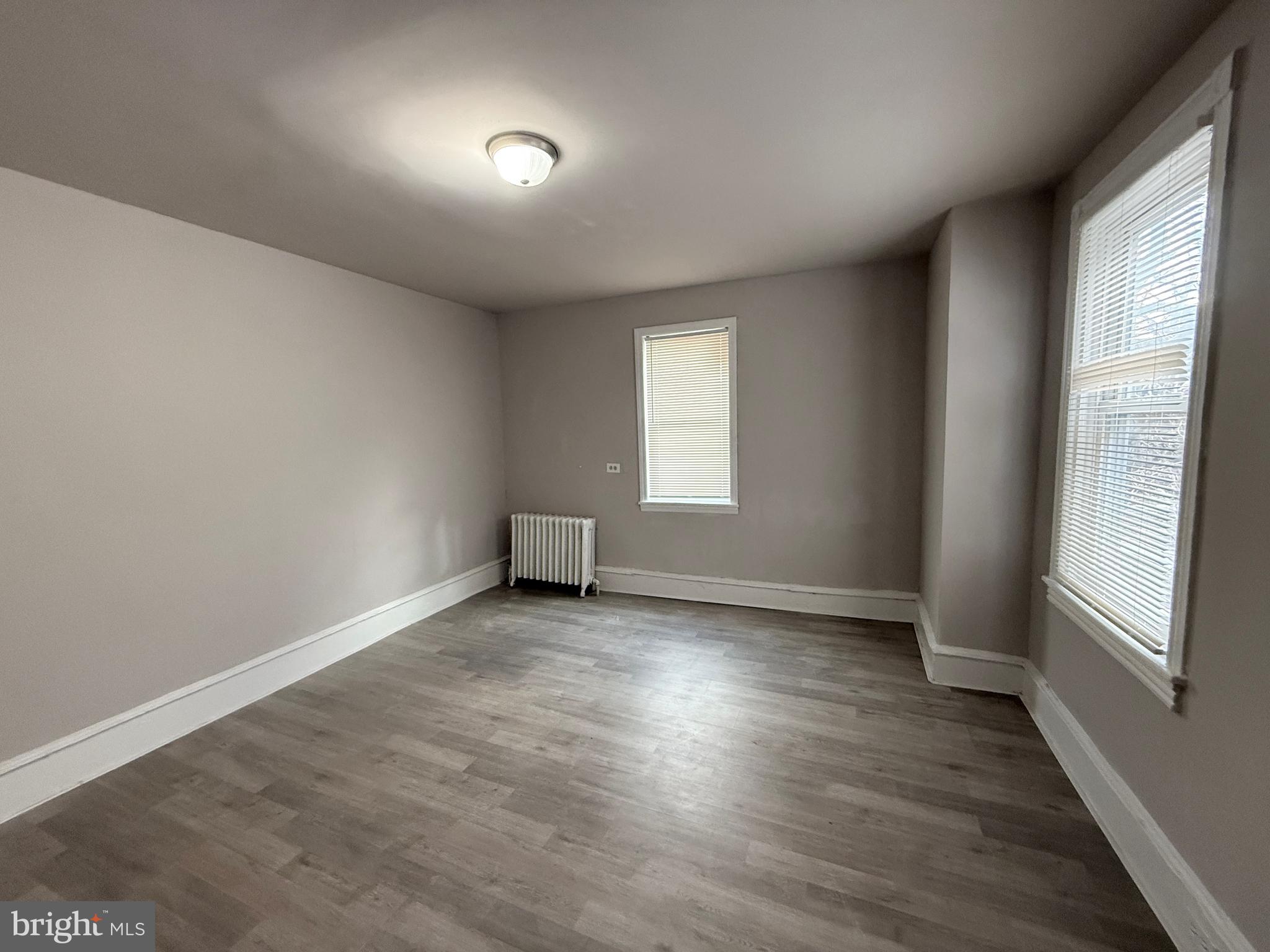 WALNUT HILL - Residential