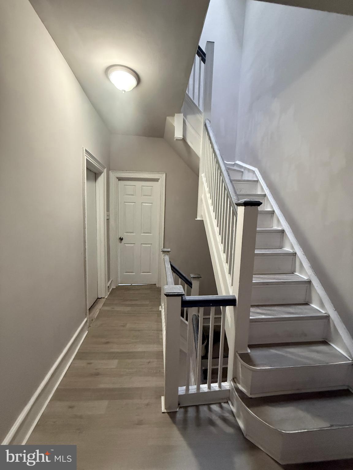 WALNUT HILL - Residential