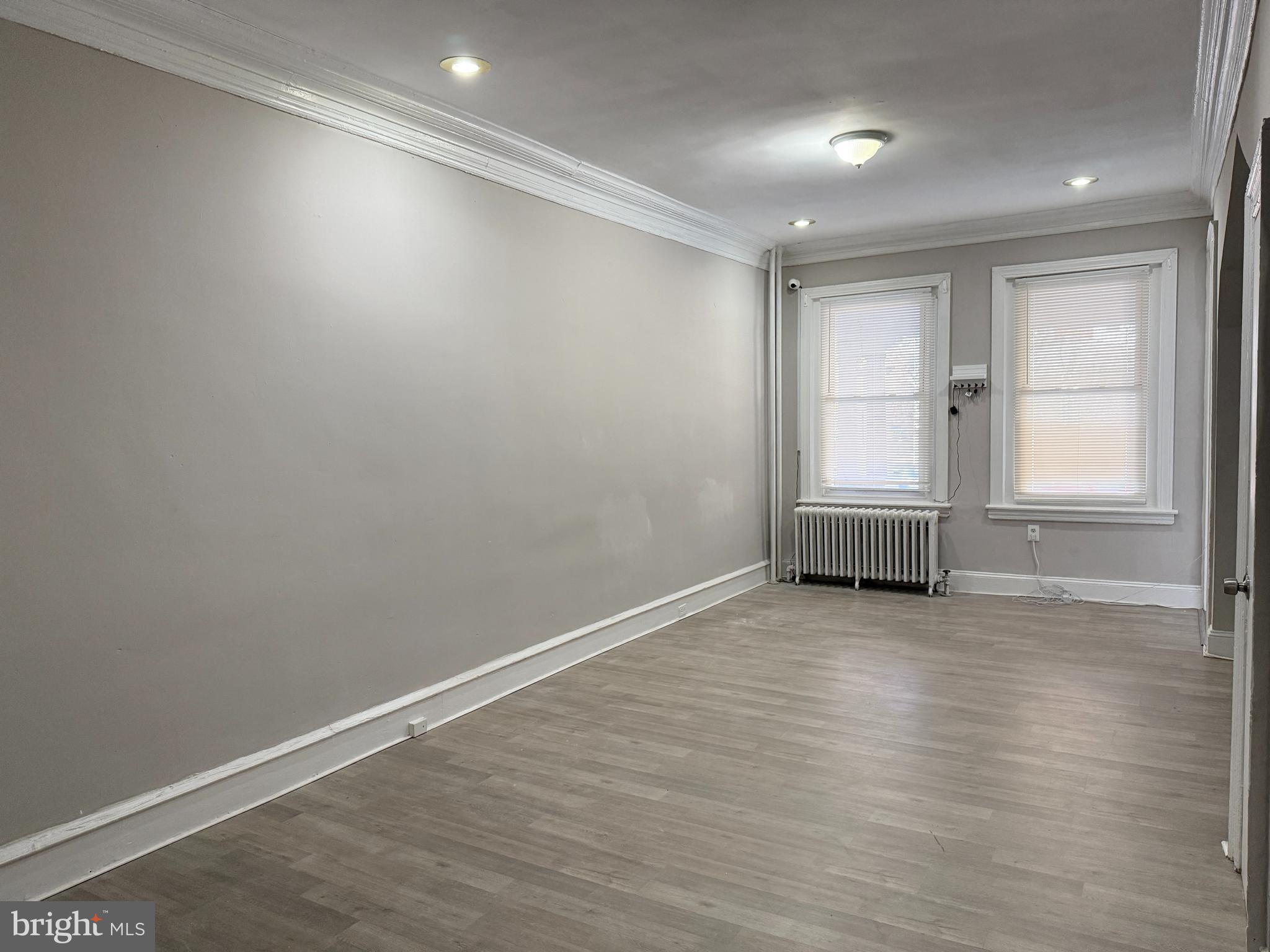 WALNUT HILL - Residential