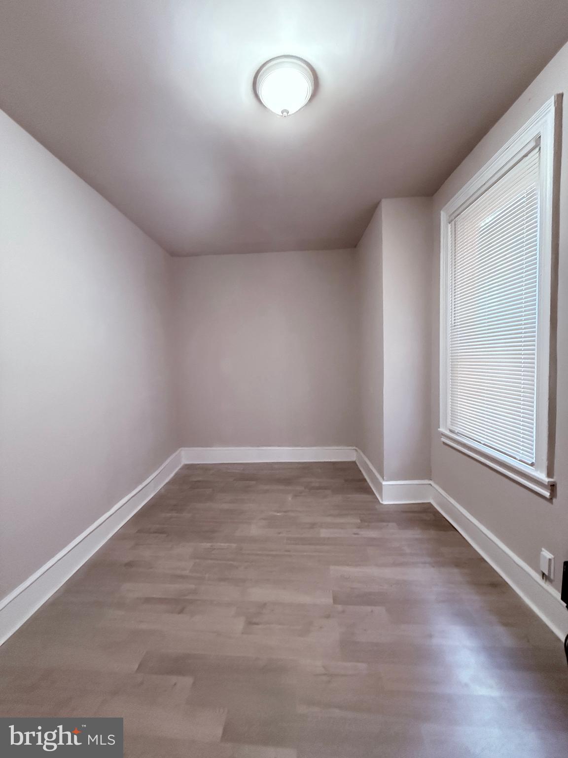 WALNUT HILL - Residential