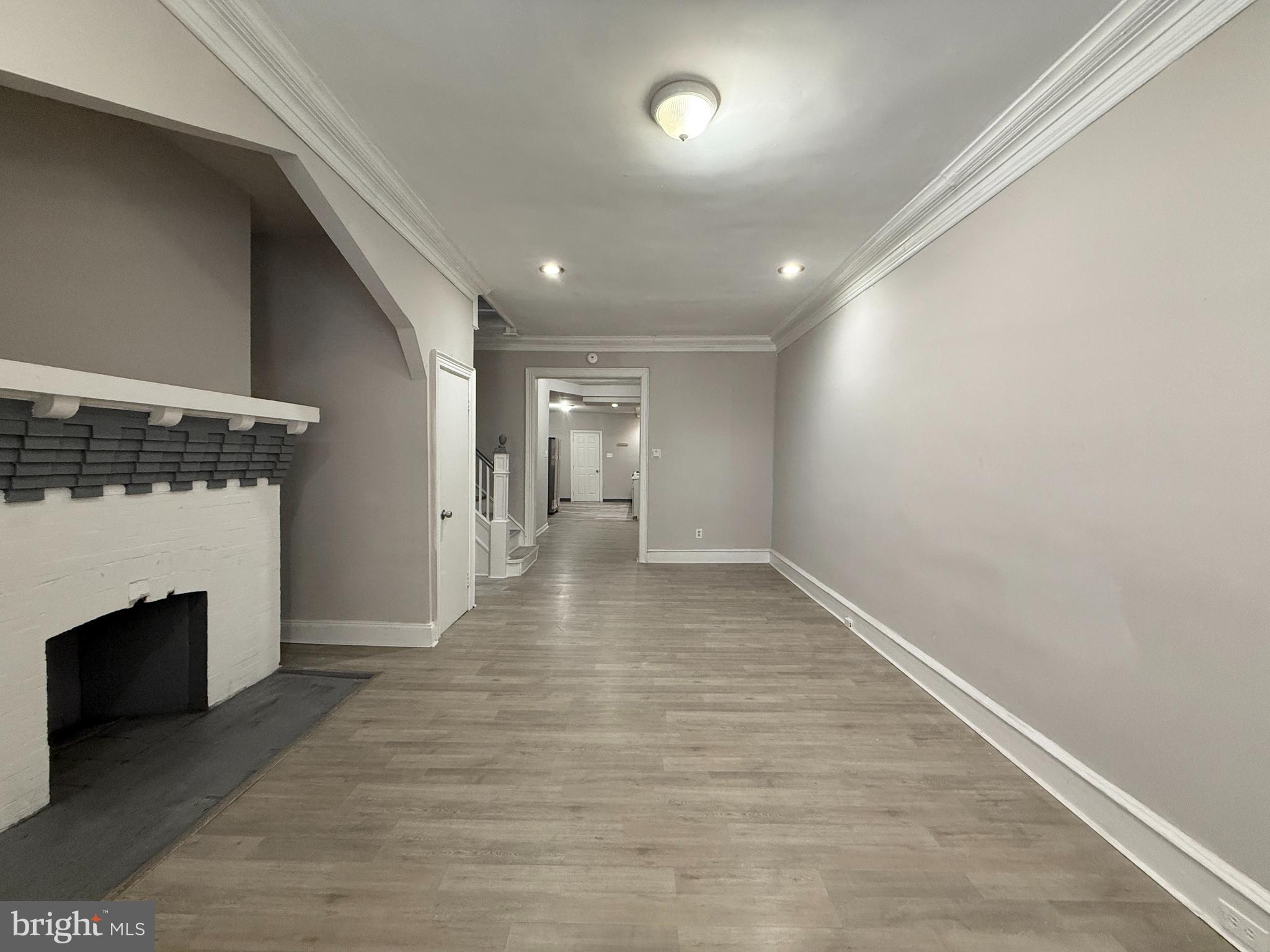 WALNUT HILL - Residential