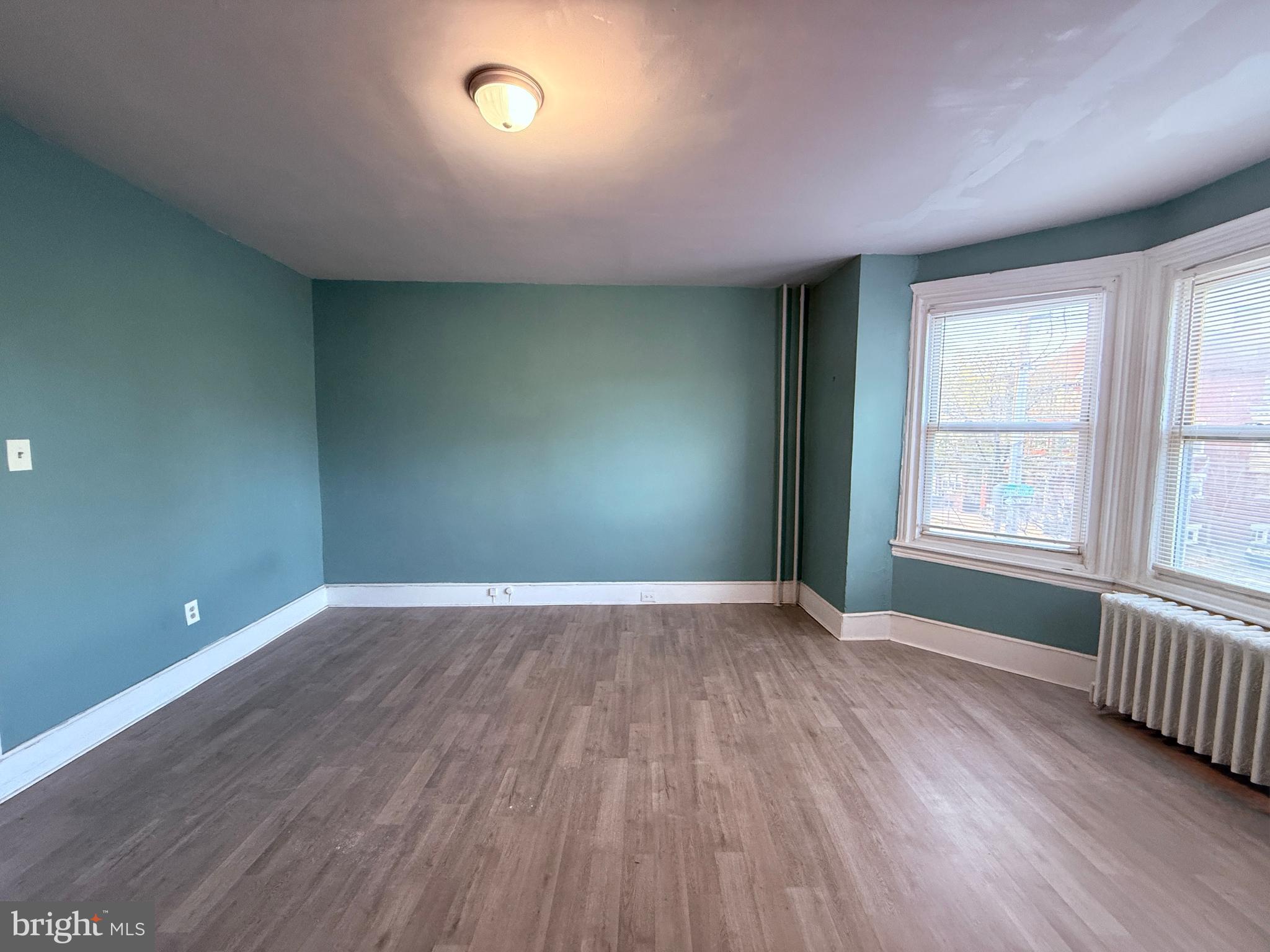 WALNUT HILL - Residential