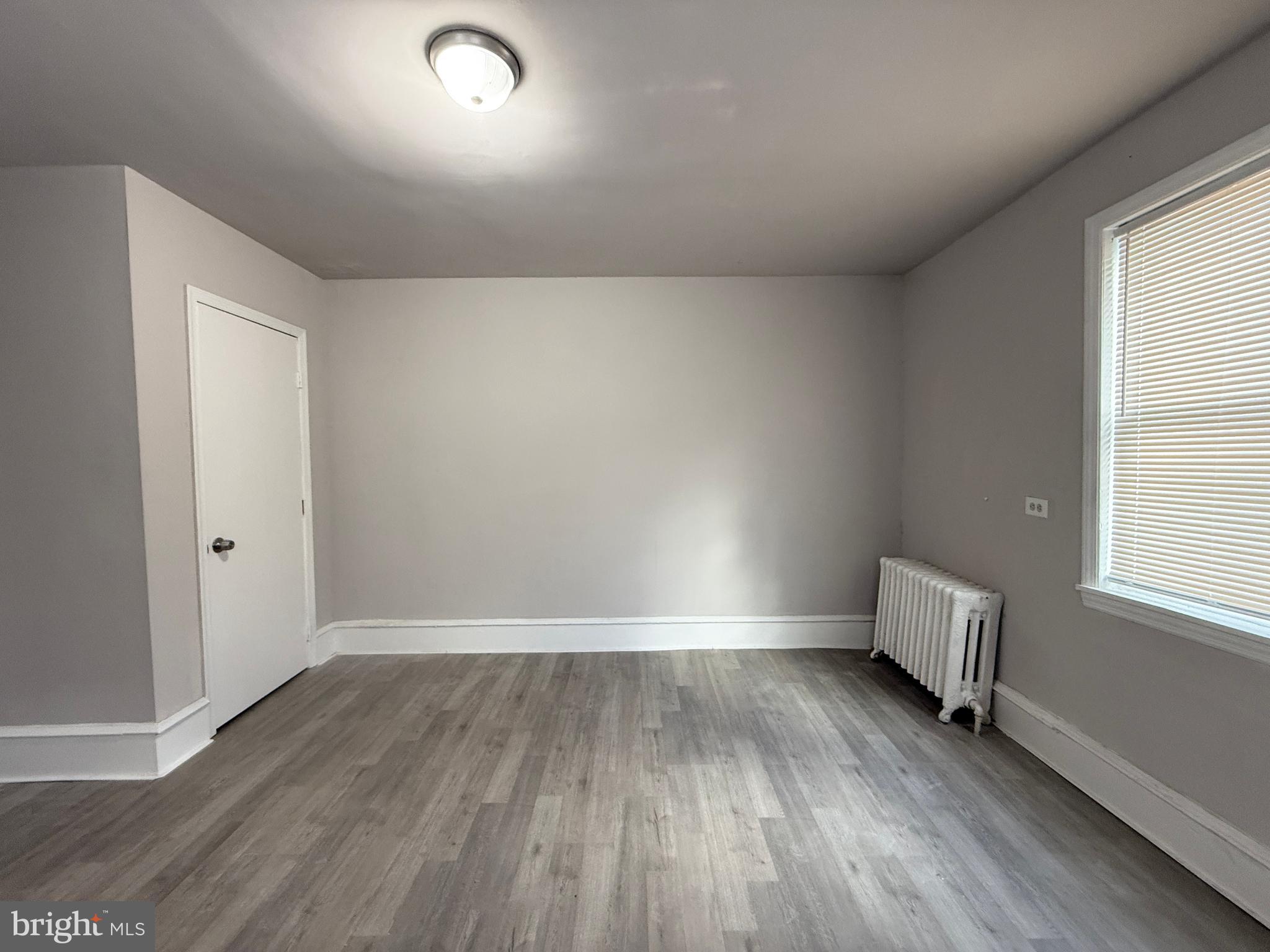 WALNUT HILL - Residential