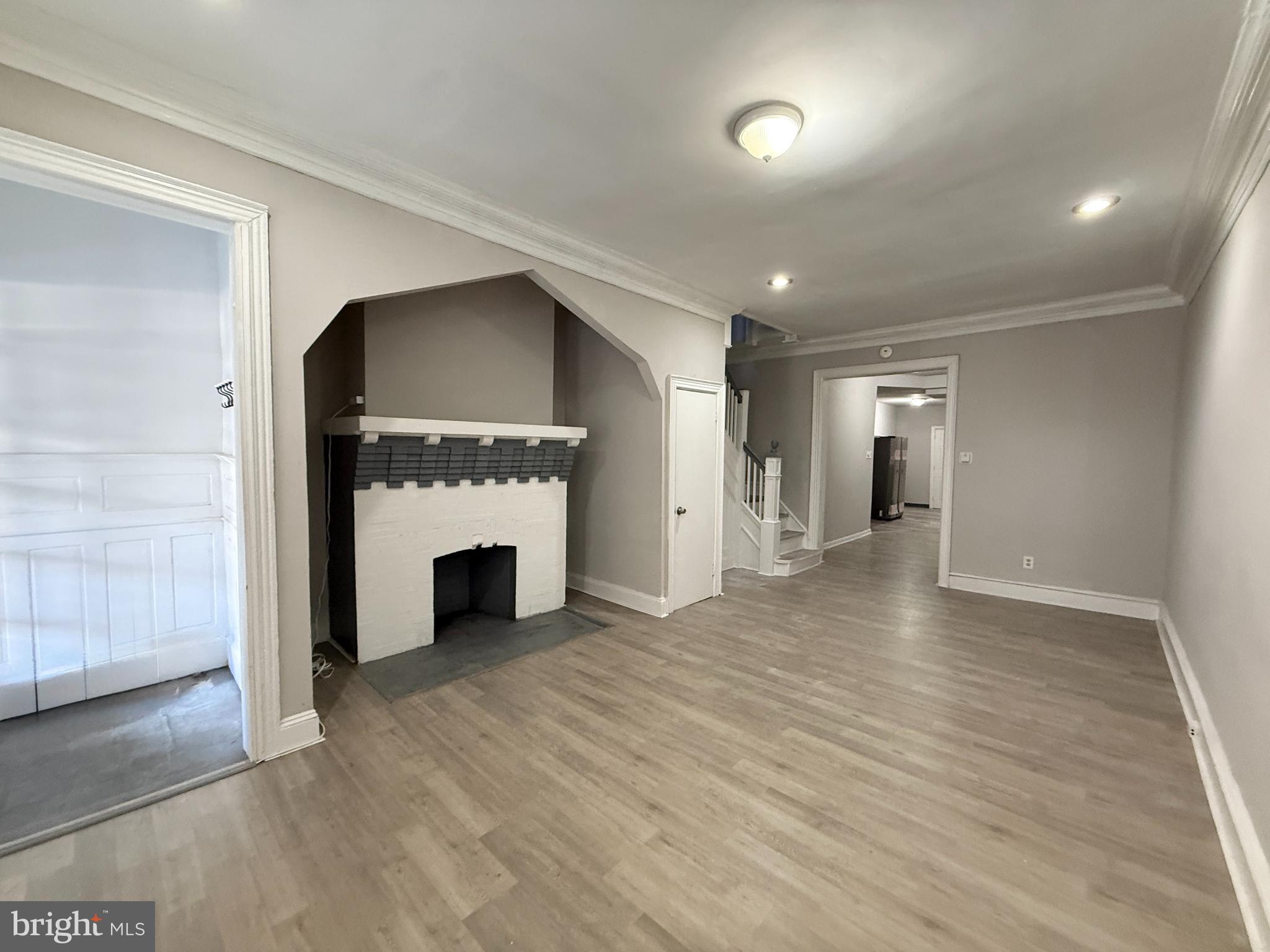 WALNUT HILL - Residential