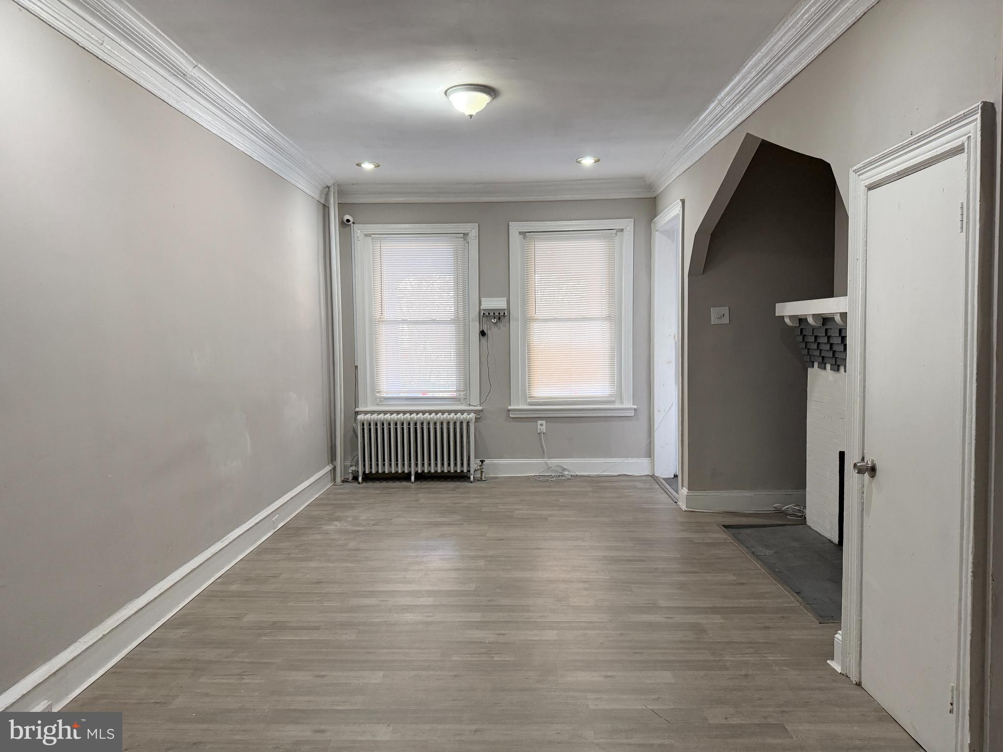 WALNUT HILL - Residential