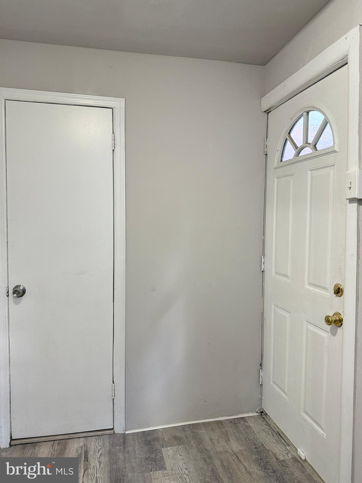 WALNUT HILL - Residential