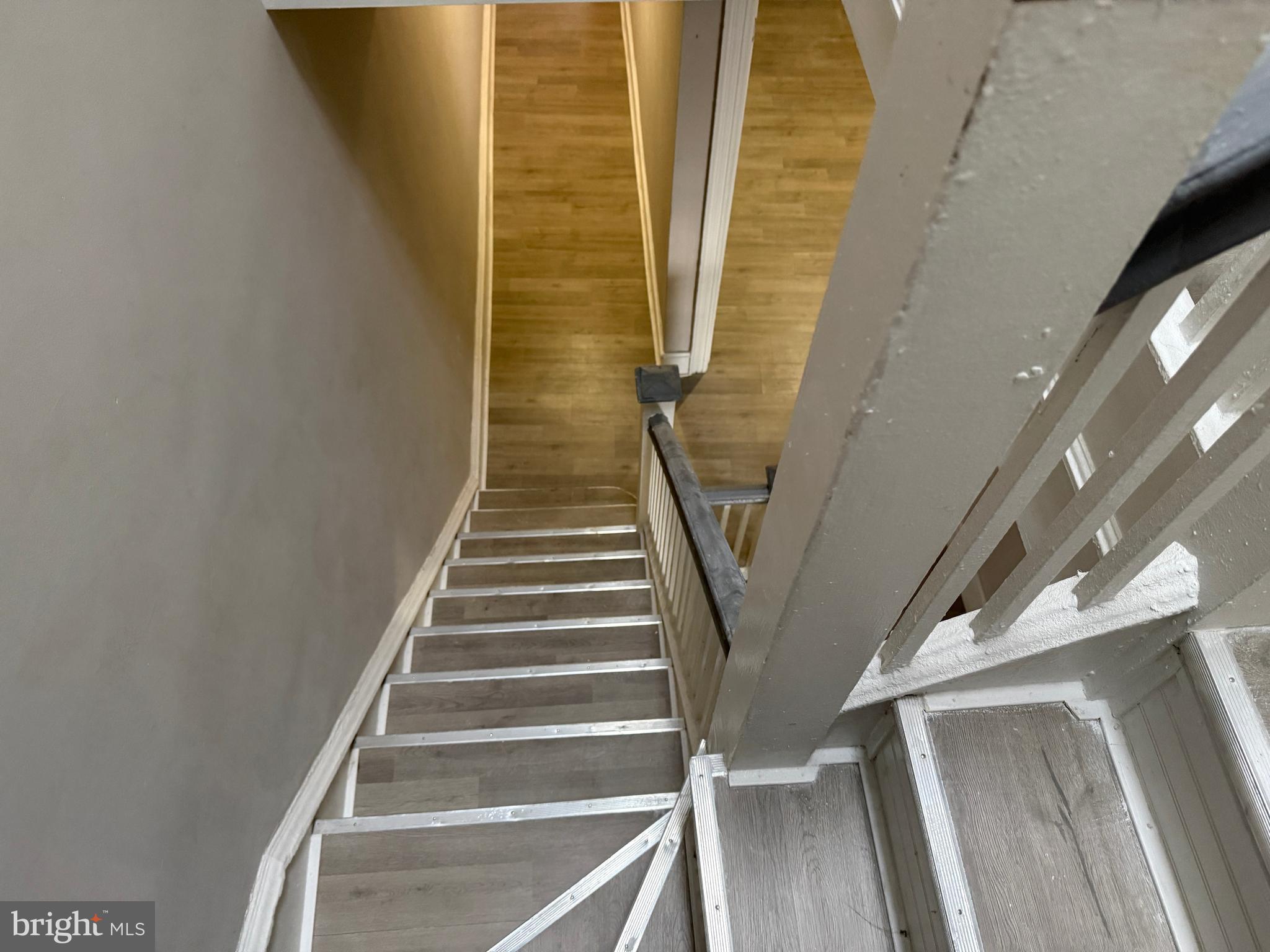 WALNUT HILL - Residential