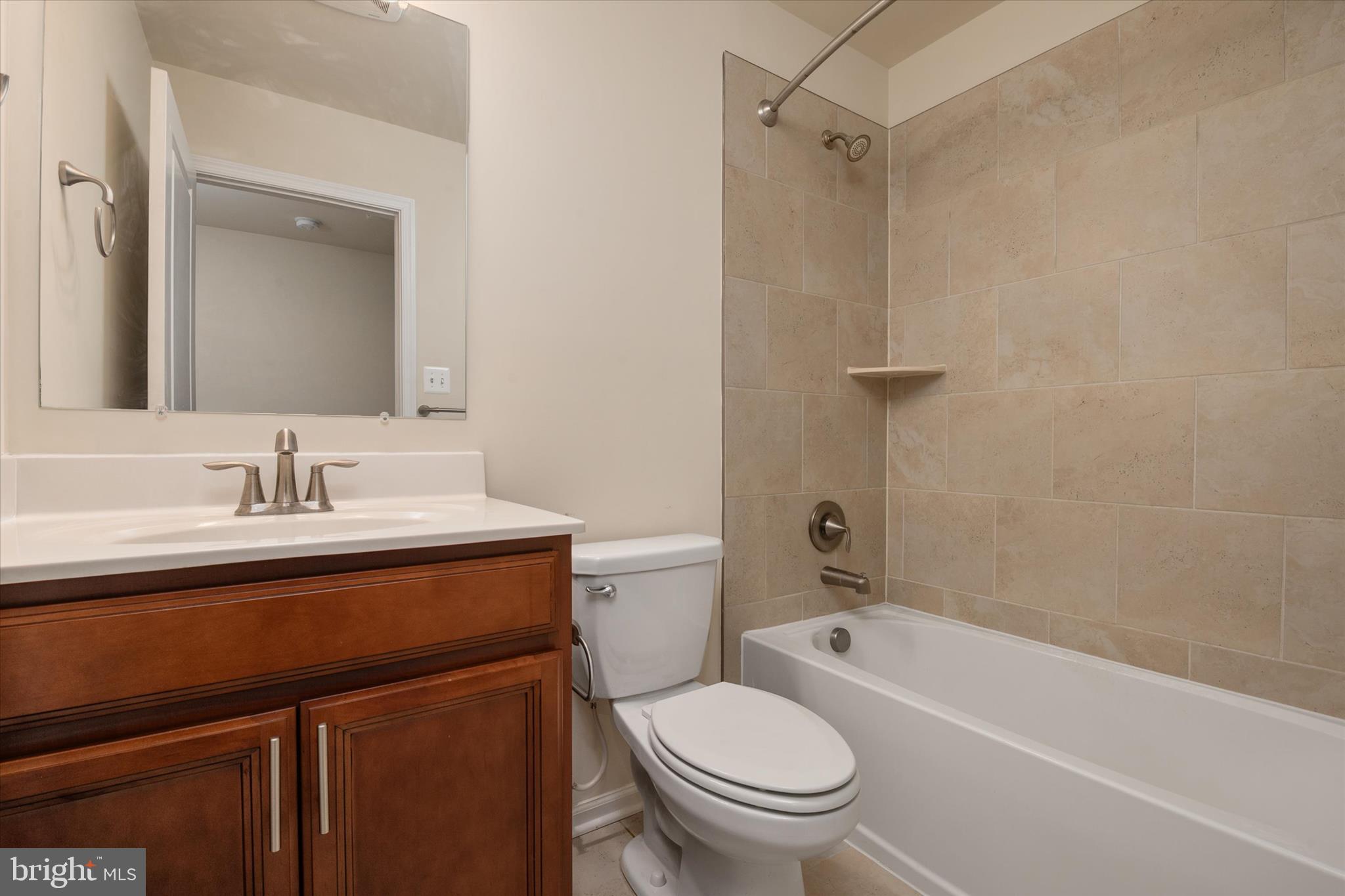 CREEKSTONE VILLAGE - Residential