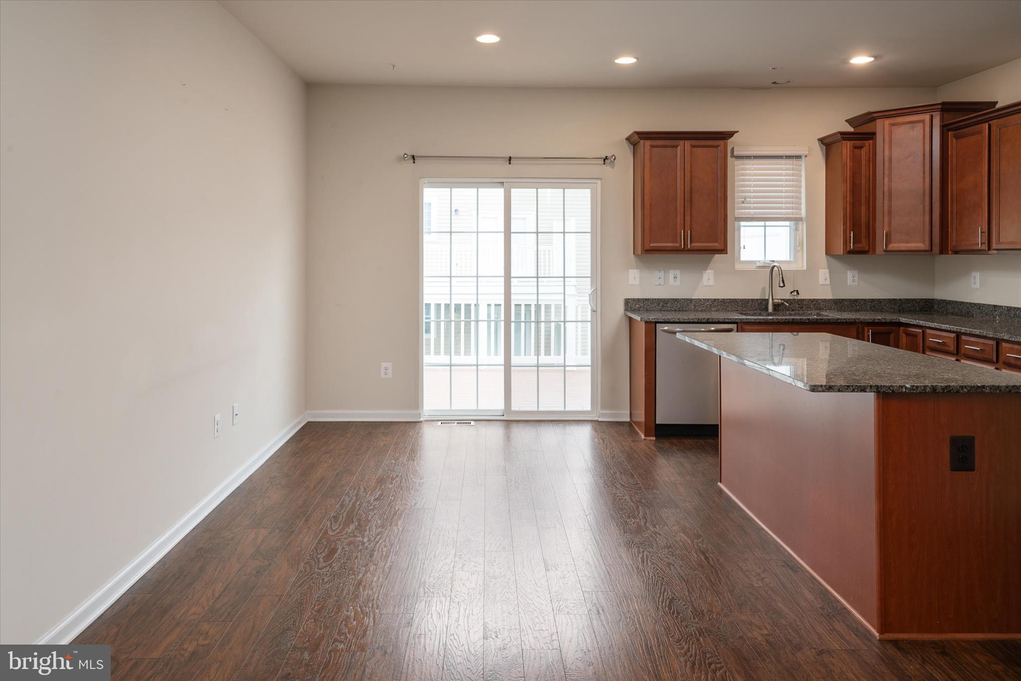 CREEKSTONE VILLAGE - Residential