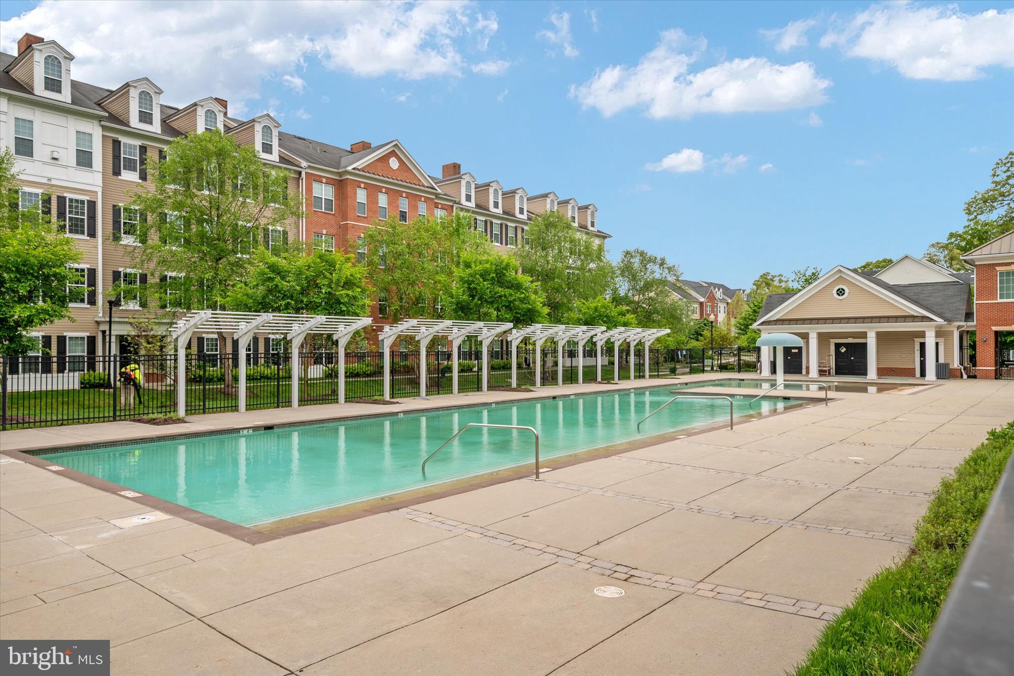 CREEKSTONE VILLAGE - Residential