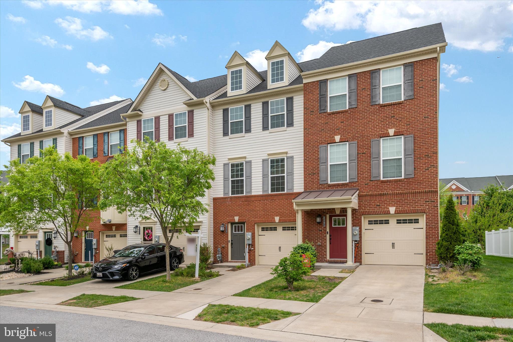 CREEKSTONE VILLAGE - Residential