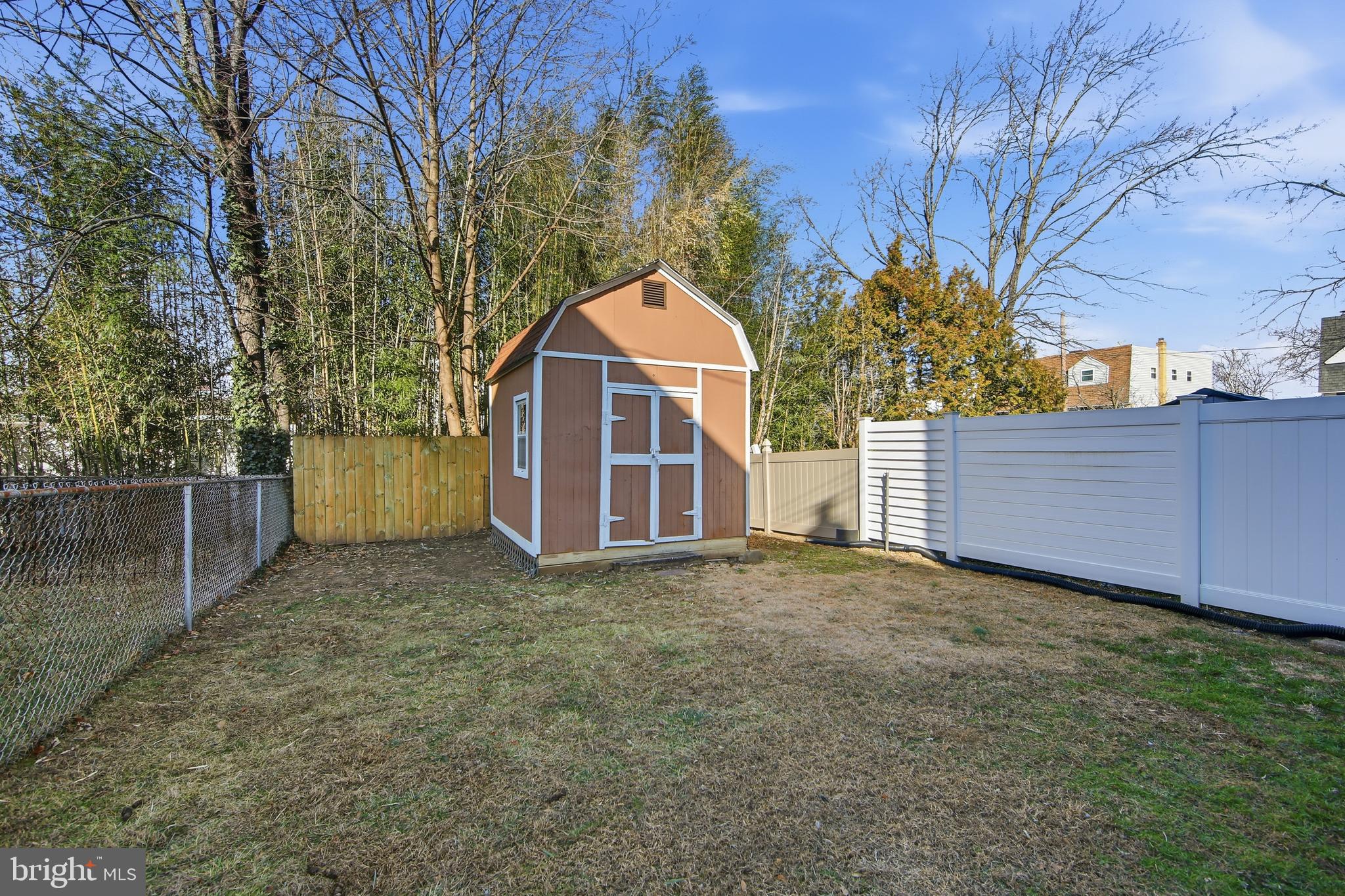 NORRIS HILLS CT - Residential