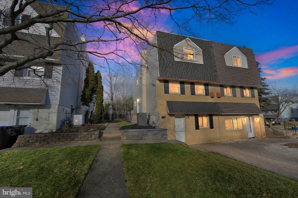 Photo of 1729 Calamia Drive, NORRISTOWN, PA 19401 (MLS # PAMC2164600)