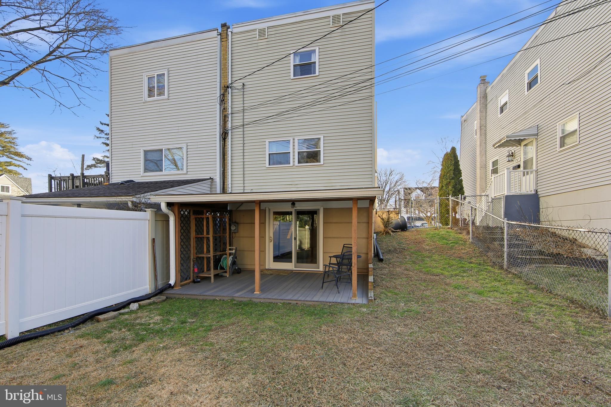 NORRIS HILLS CT - Residential