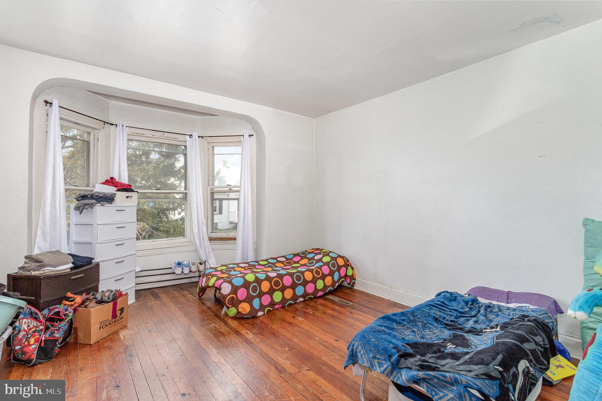 NORTH YORK BORO - Residential