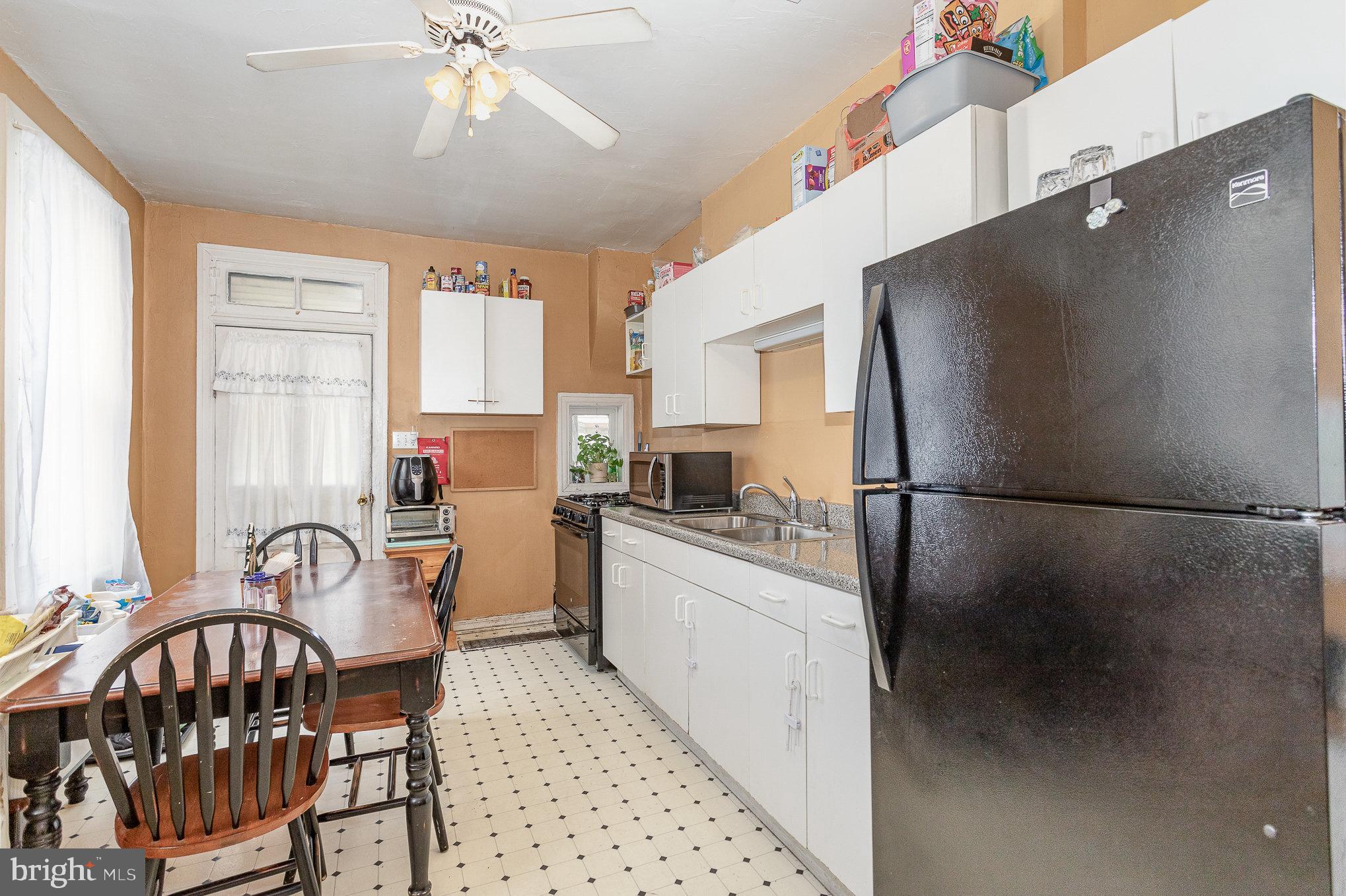 NORTH YORK BORO - Residential