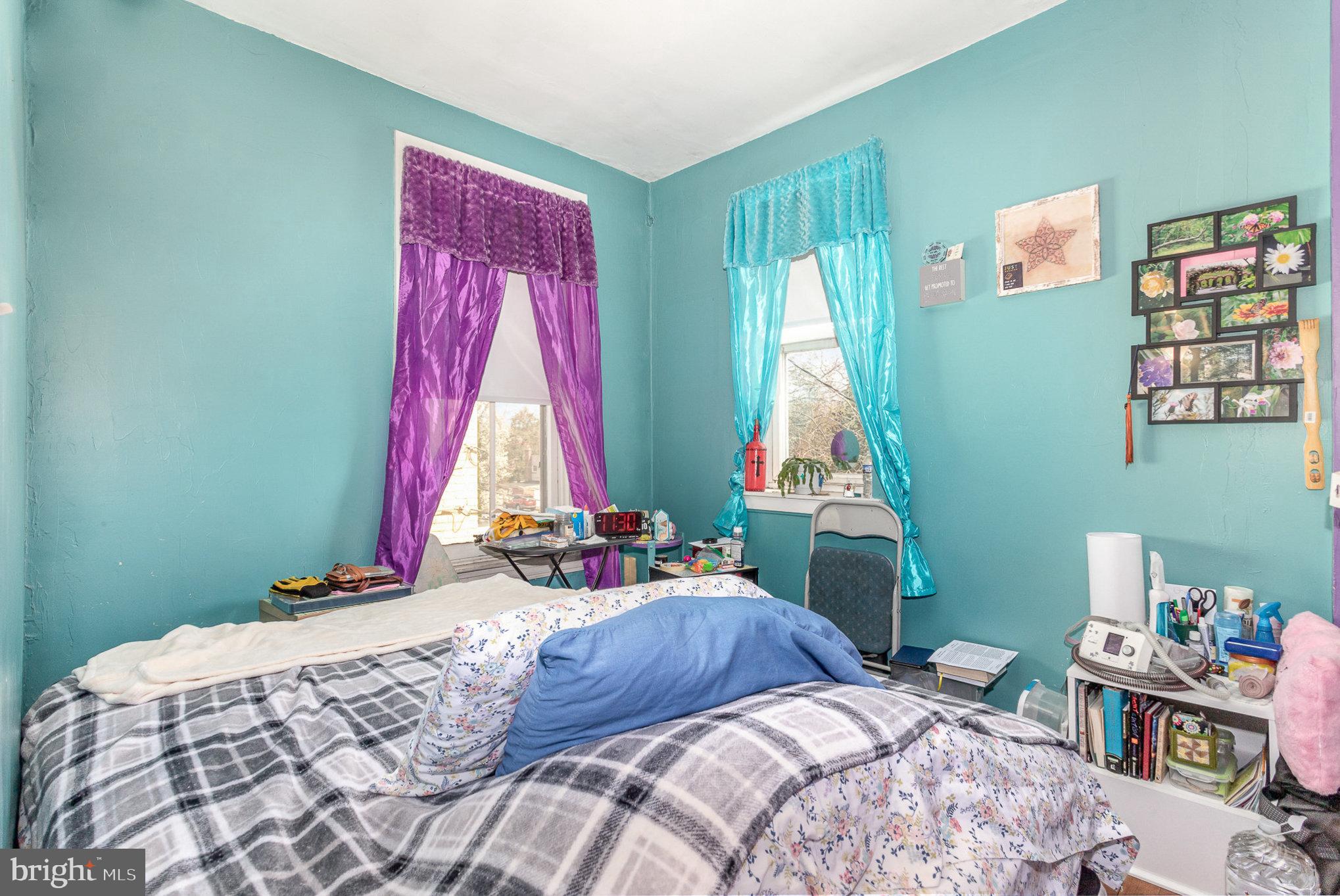 NORTH YORK BORO - Residential