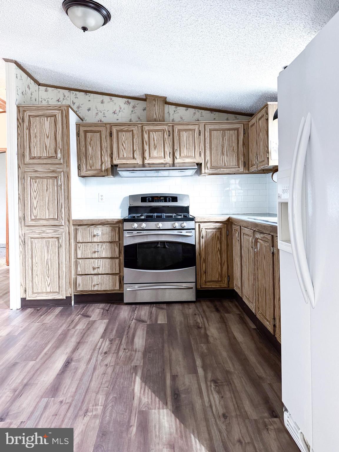 BLUE BELL MOBILE HOME PARK - Residential