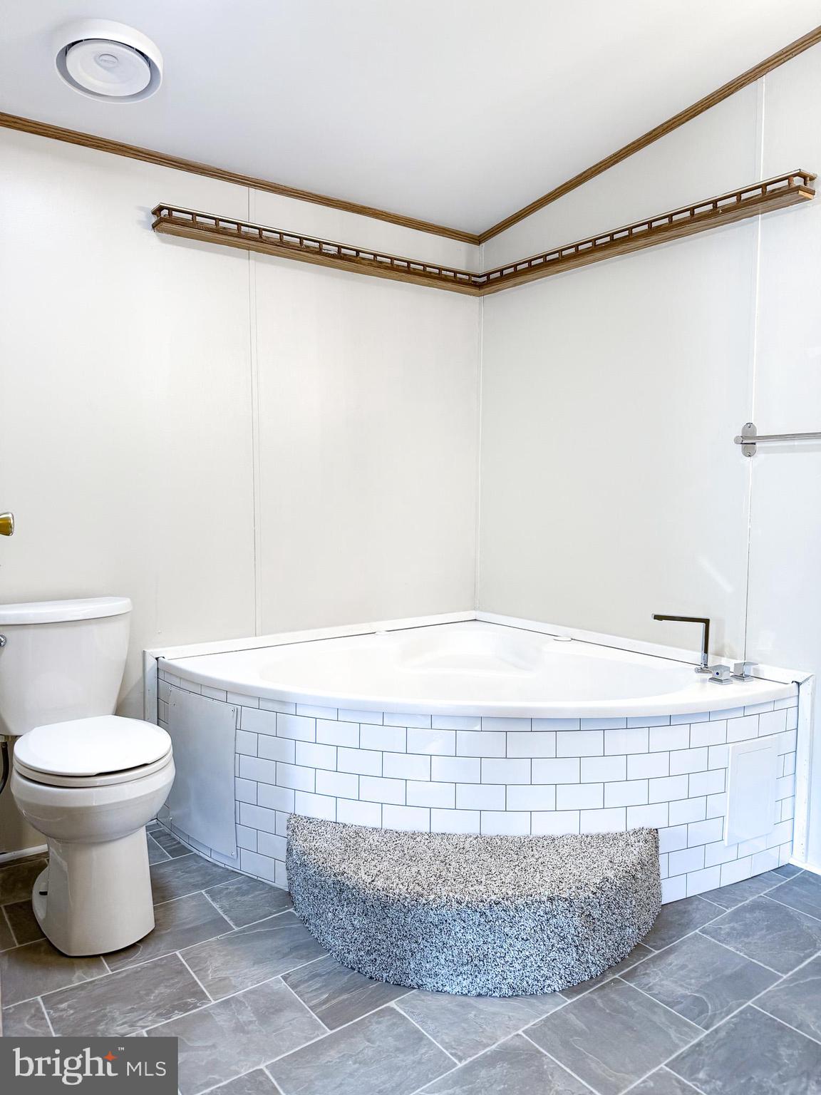 BLUE BELL MOBILE HOME PARK - Residential