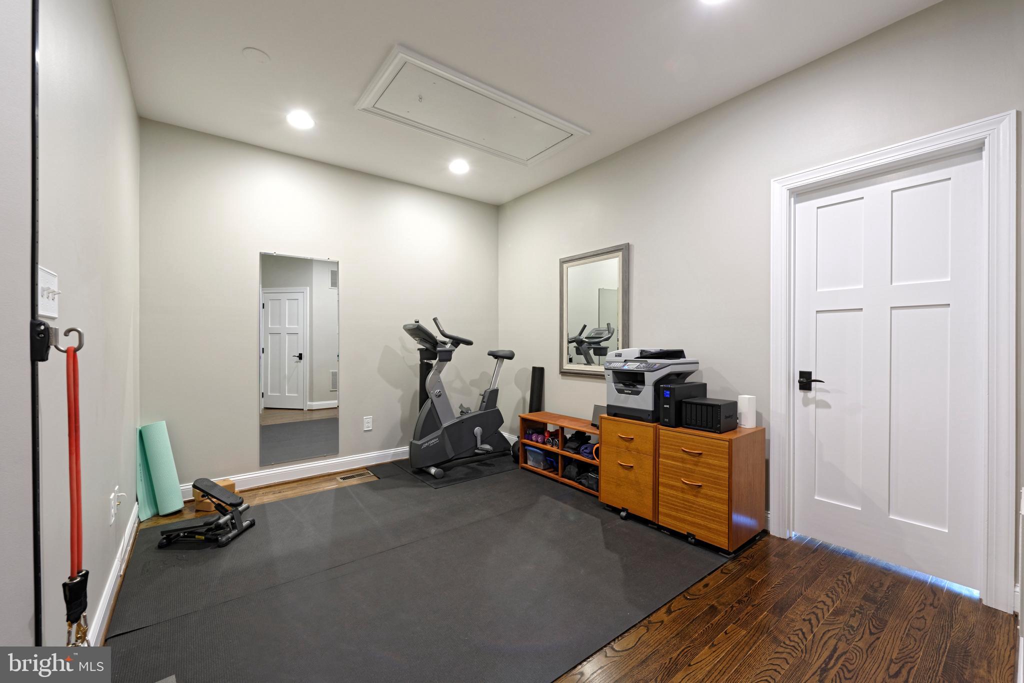 GARRETS MILL - Residential