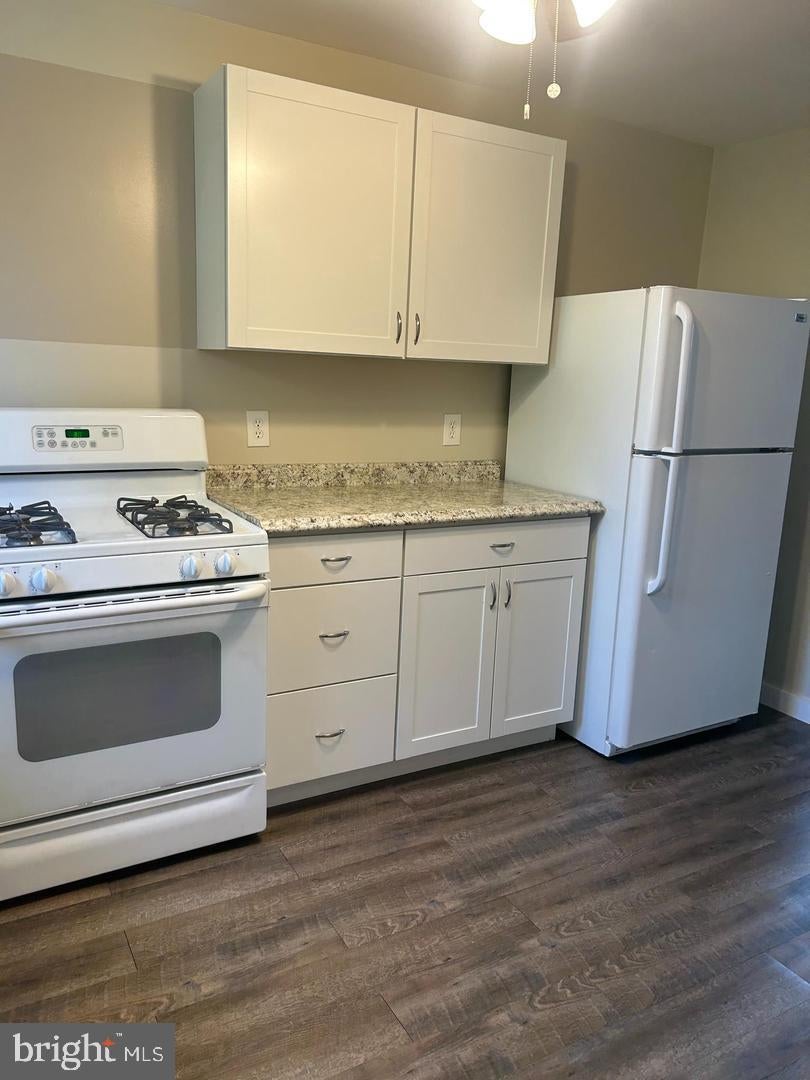 613 BROADWAY B-SECOND FLOOR