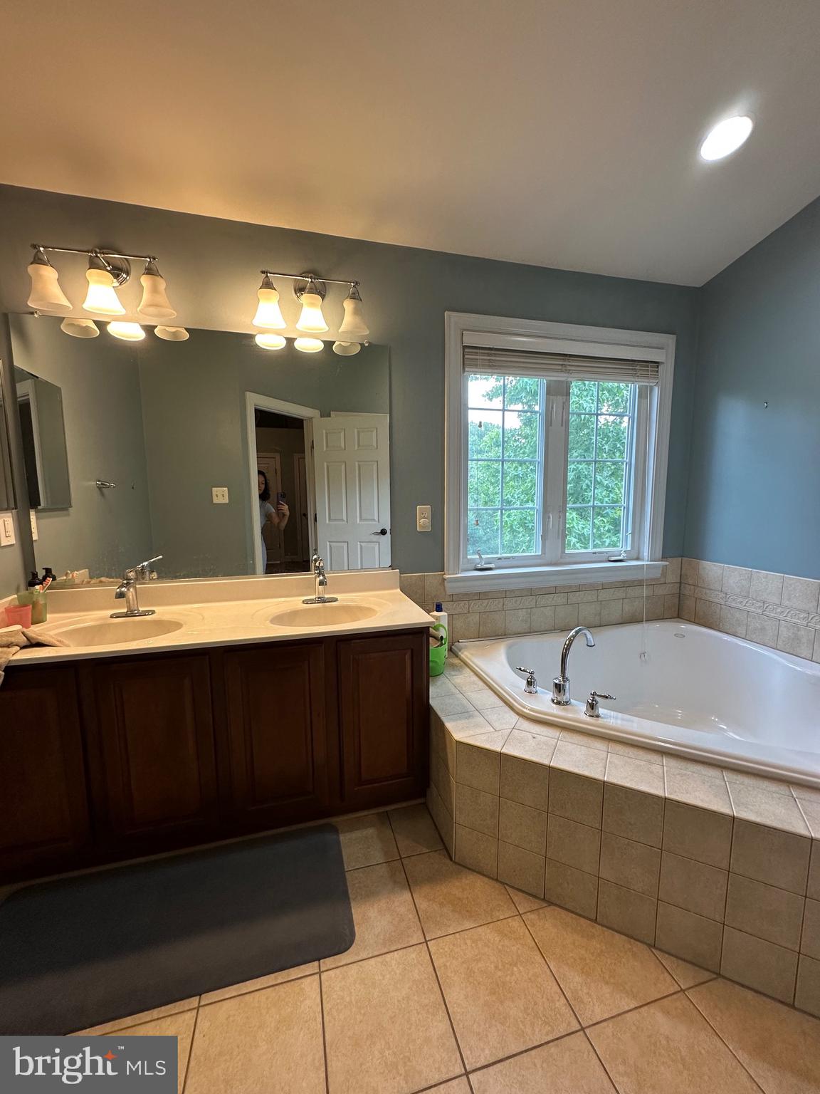 CHERRYTREE PARK - Residential Lease